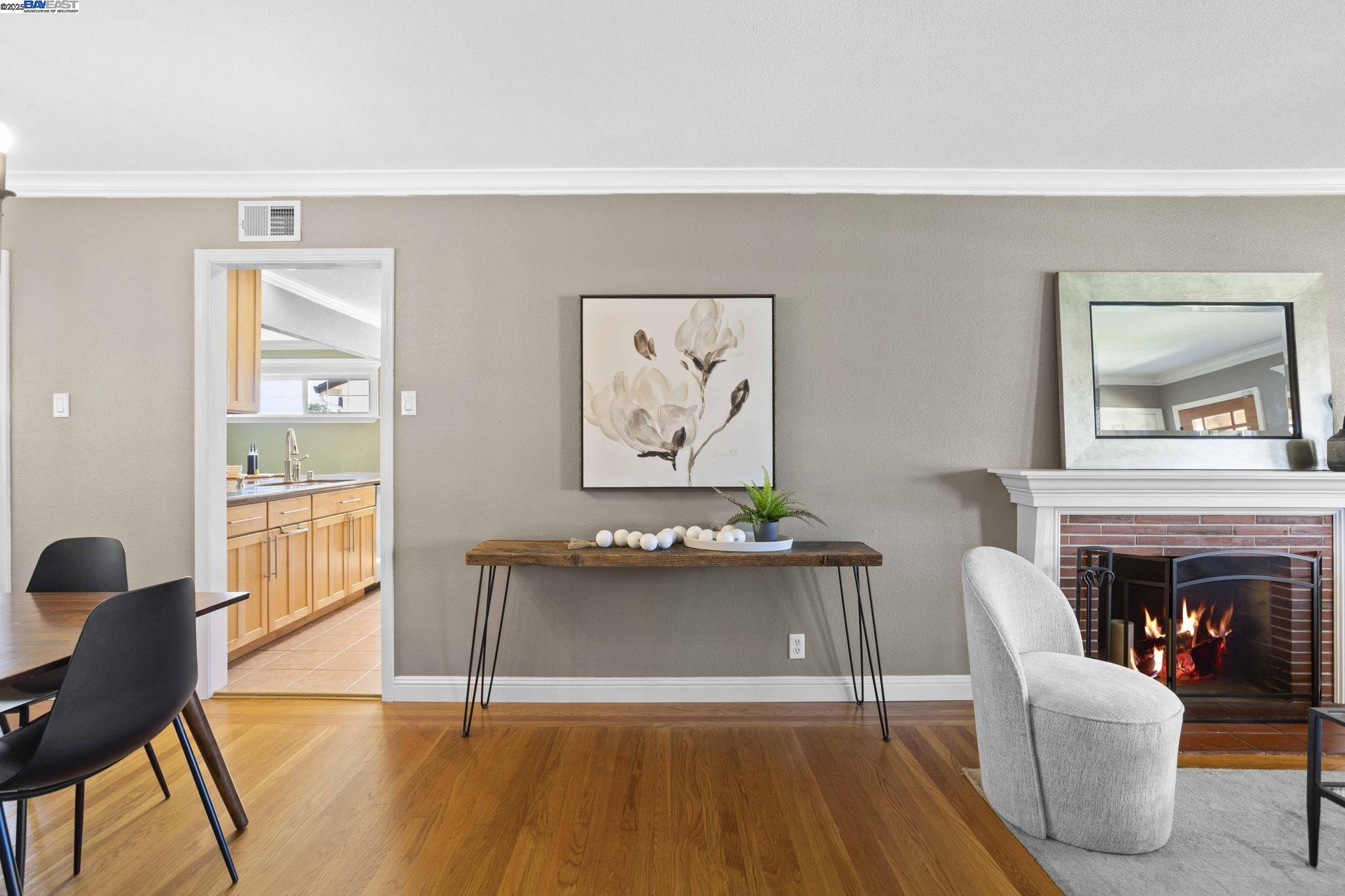 Detail Gallery Image 9 of 48 For 16238 Lyle St, Castro Valley,  CA 94578 - 3 Beds | 2 Baths
