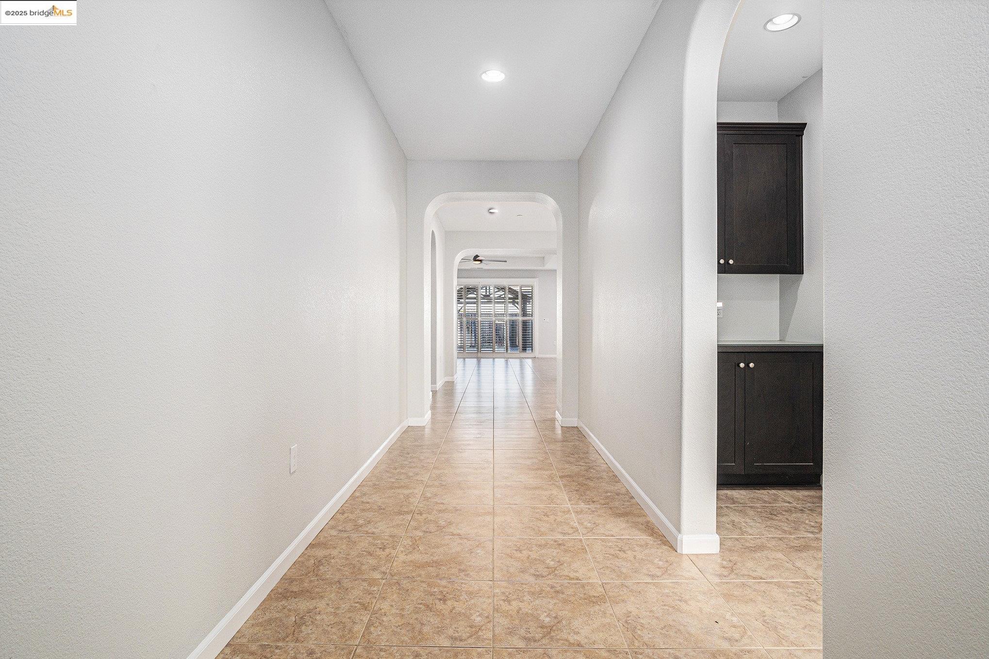 Detail Gallery Image 3 of 52 For 31 Rustic Ct, Oakley,  CA 94561 - 4 Beds | 3 Baths