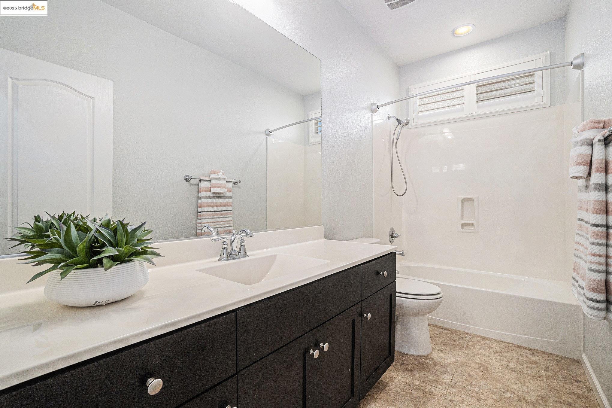 Detail Gallery Image 31 of 52 For 31 Rustic Ct, Oakley,  CA 94561 - 4 Beds | 3 Baths