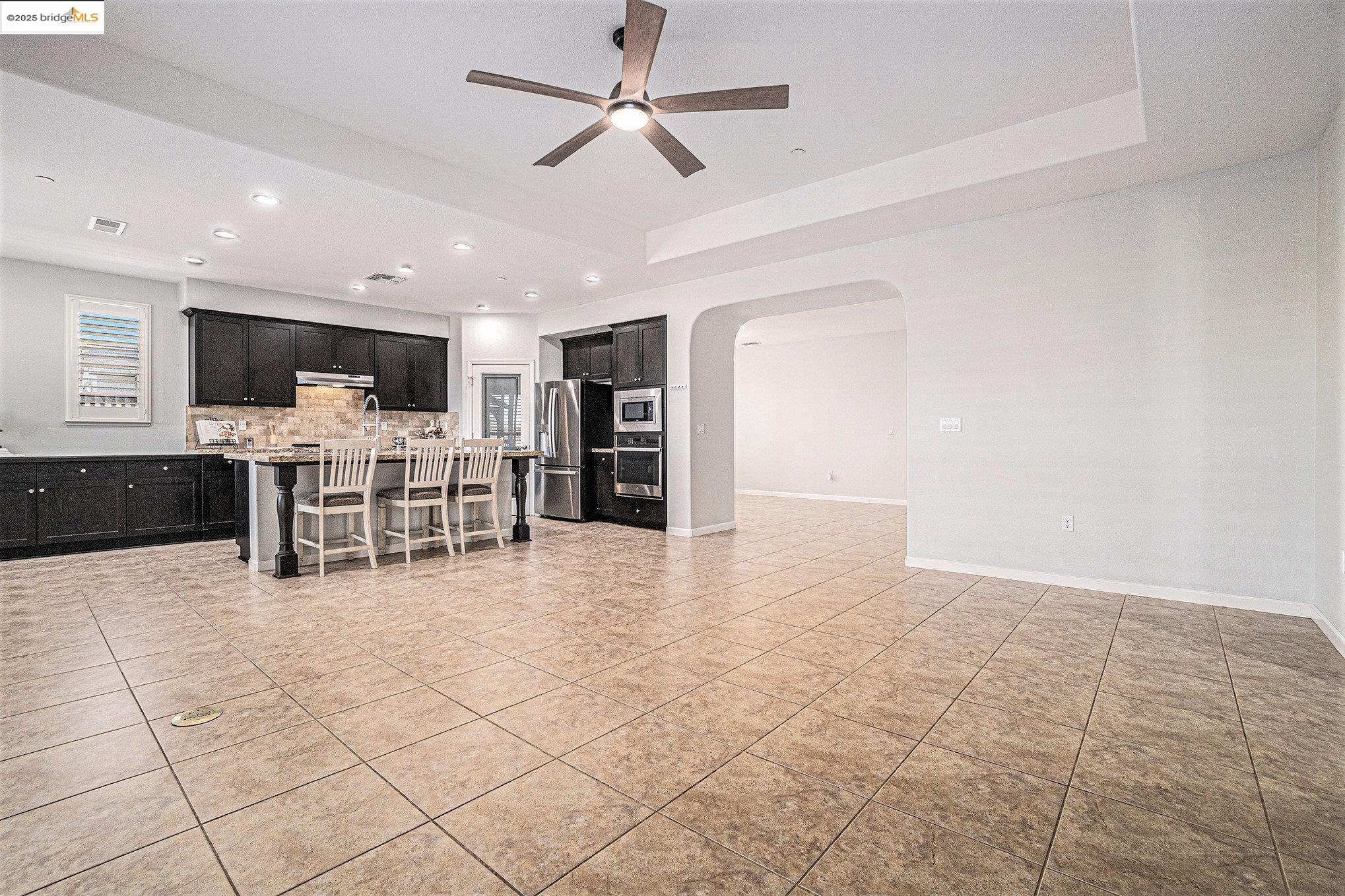 Detail Gallery Image 7 of 52 For 31 Rustic Ct, Oakley,  CA 94561 - 4 Beds | 3 Baths
