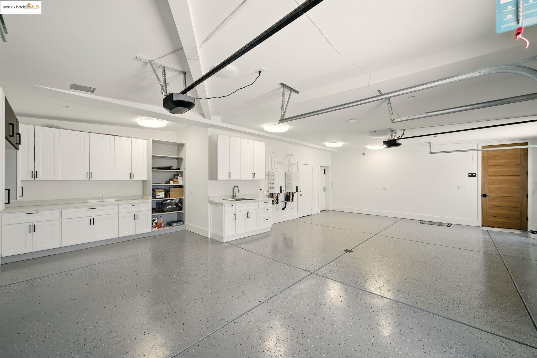 Detail Gallery Image 52 of 57 For 13462 Campus Drive, Oakland,  CA 94619 - 5 Beds | 5/2 Baths