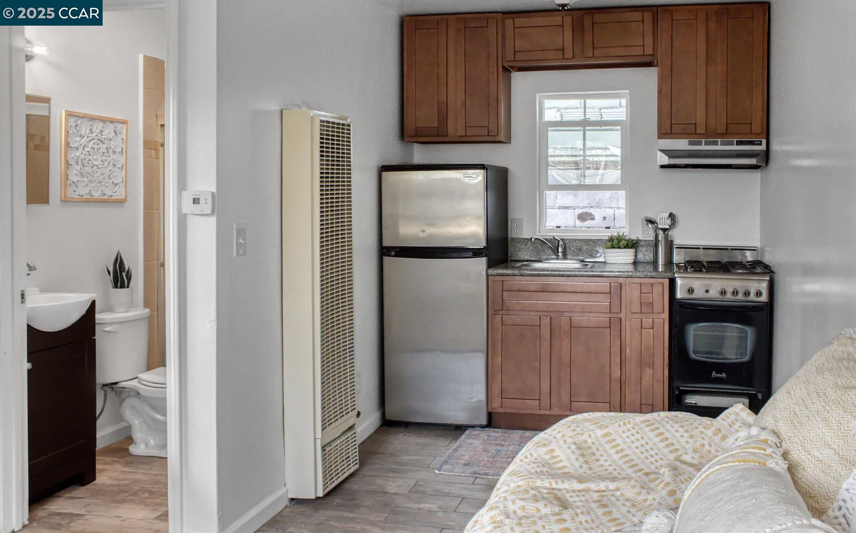 Detail Gallery Image 15 of 16 For 240 5th St, Richmond,  CA 94801 - 4 Beds | 1/1 Baths