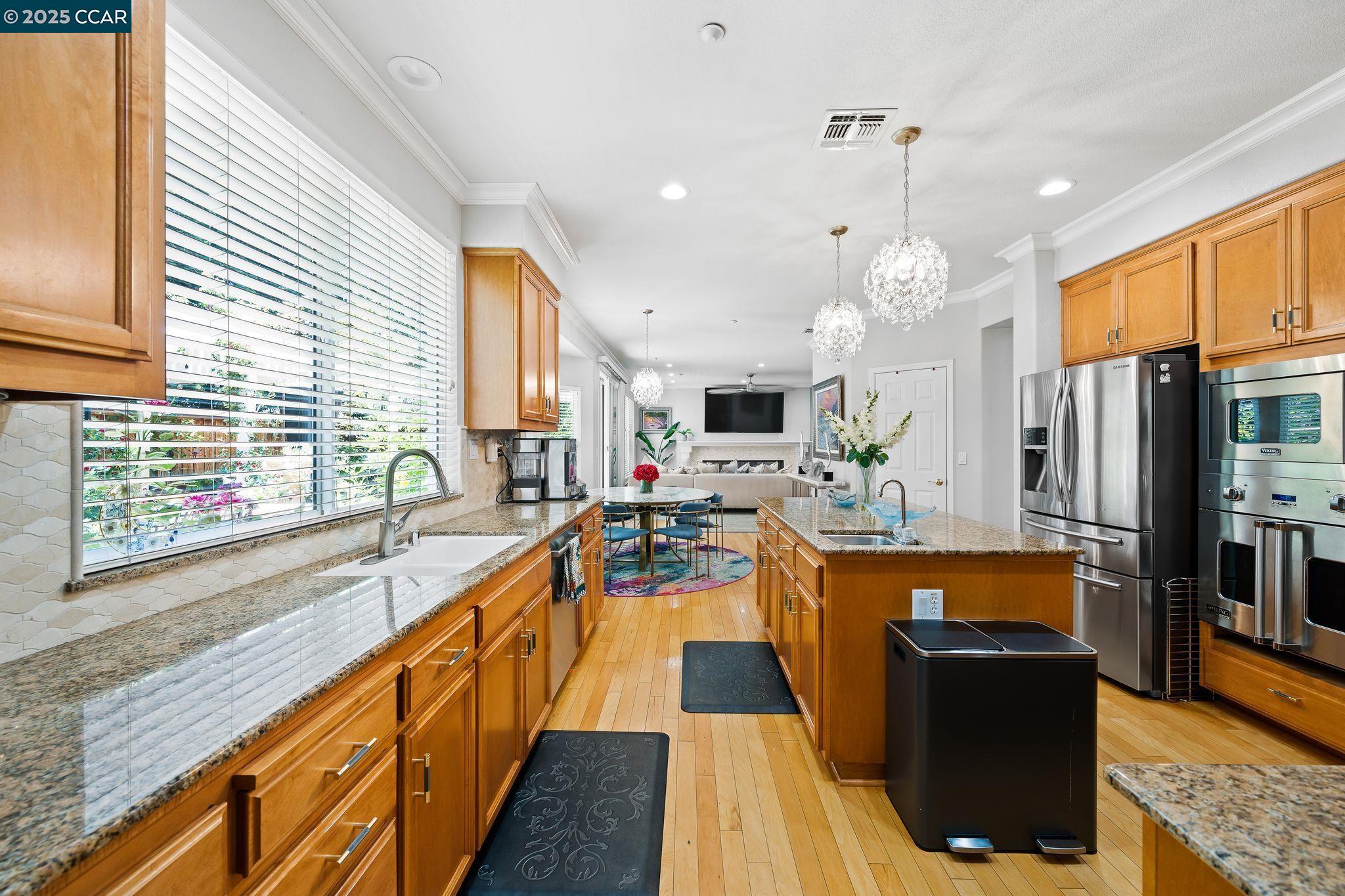 Detail Gallery Image 12 of 50 For 843 Vernazze Ct, Brentwood,  CA 94513 - 5 Beds | 3 Baths