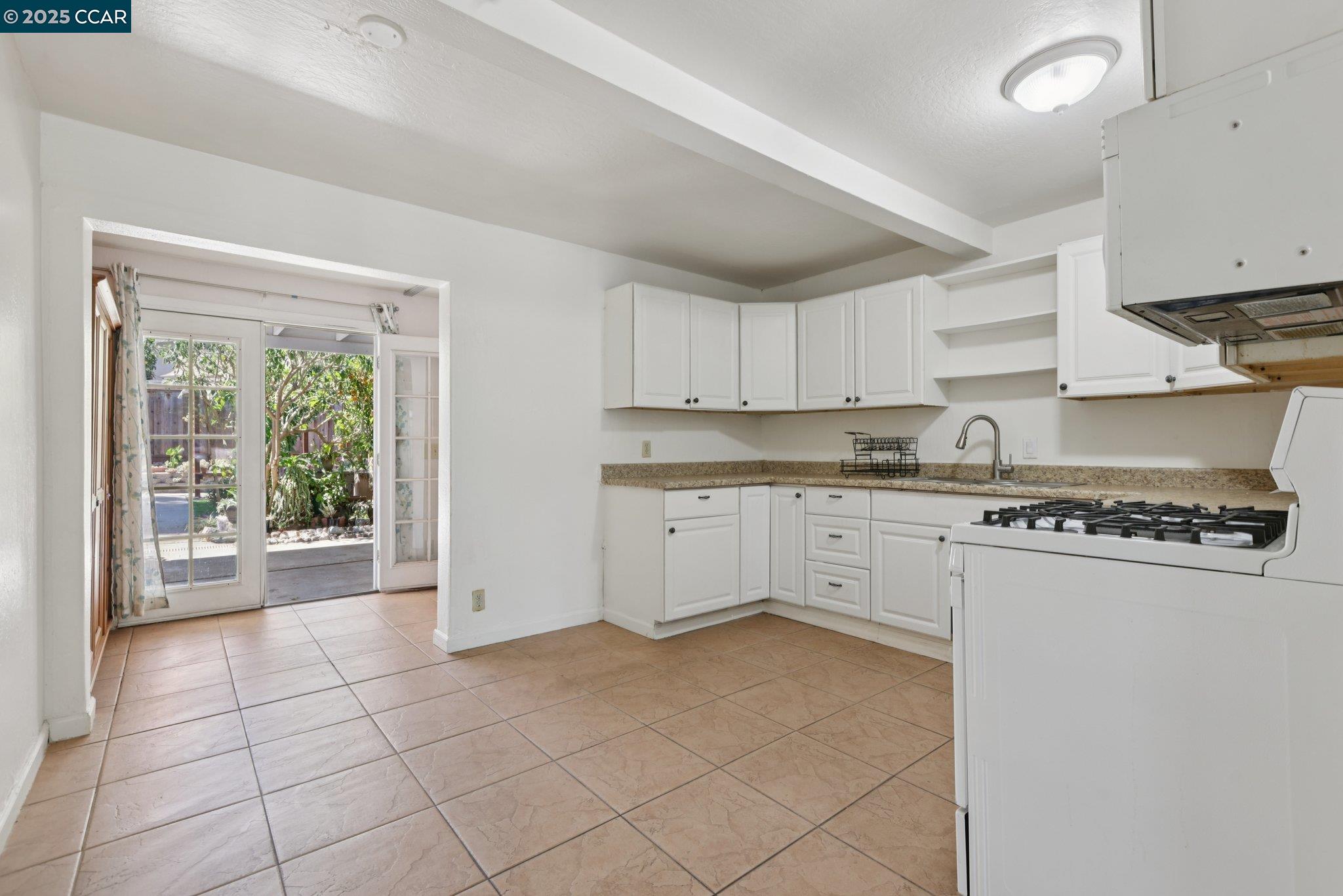 Detail Gallery Image 11 of 50 For 25 Island View Dr, Bay Point,  CA 94565 - 5 Beds | 2 Baths