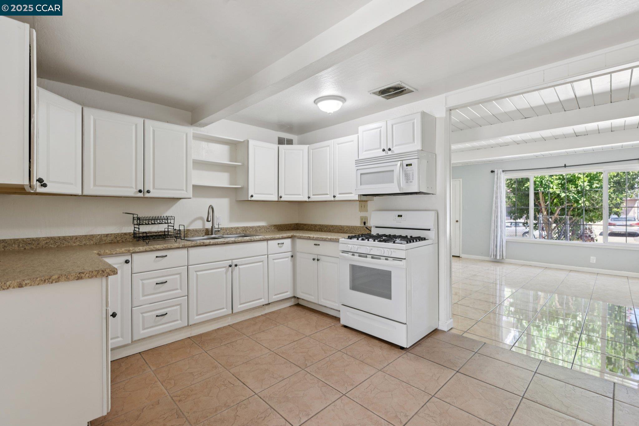 Detail Gallery Image 14 of 50 For 25 Island View Dr, Bay Point,  CA 94565 - 5 Beds | 2 Baths