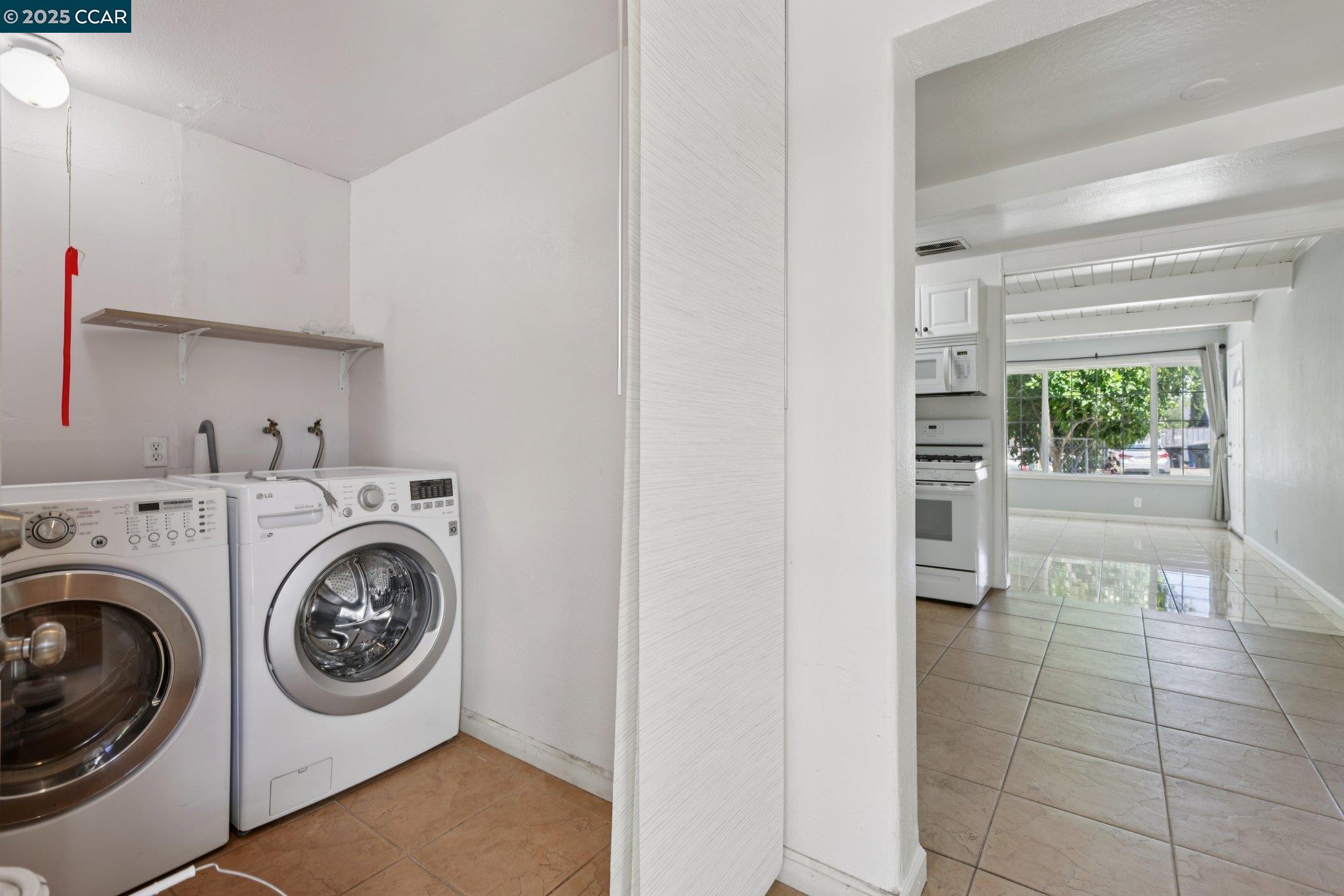 Detail Gallery Image 16 of 50 For 25 Island View Dr, Bay Point,  CA 94565 - 5 Beds | 2 Baths
