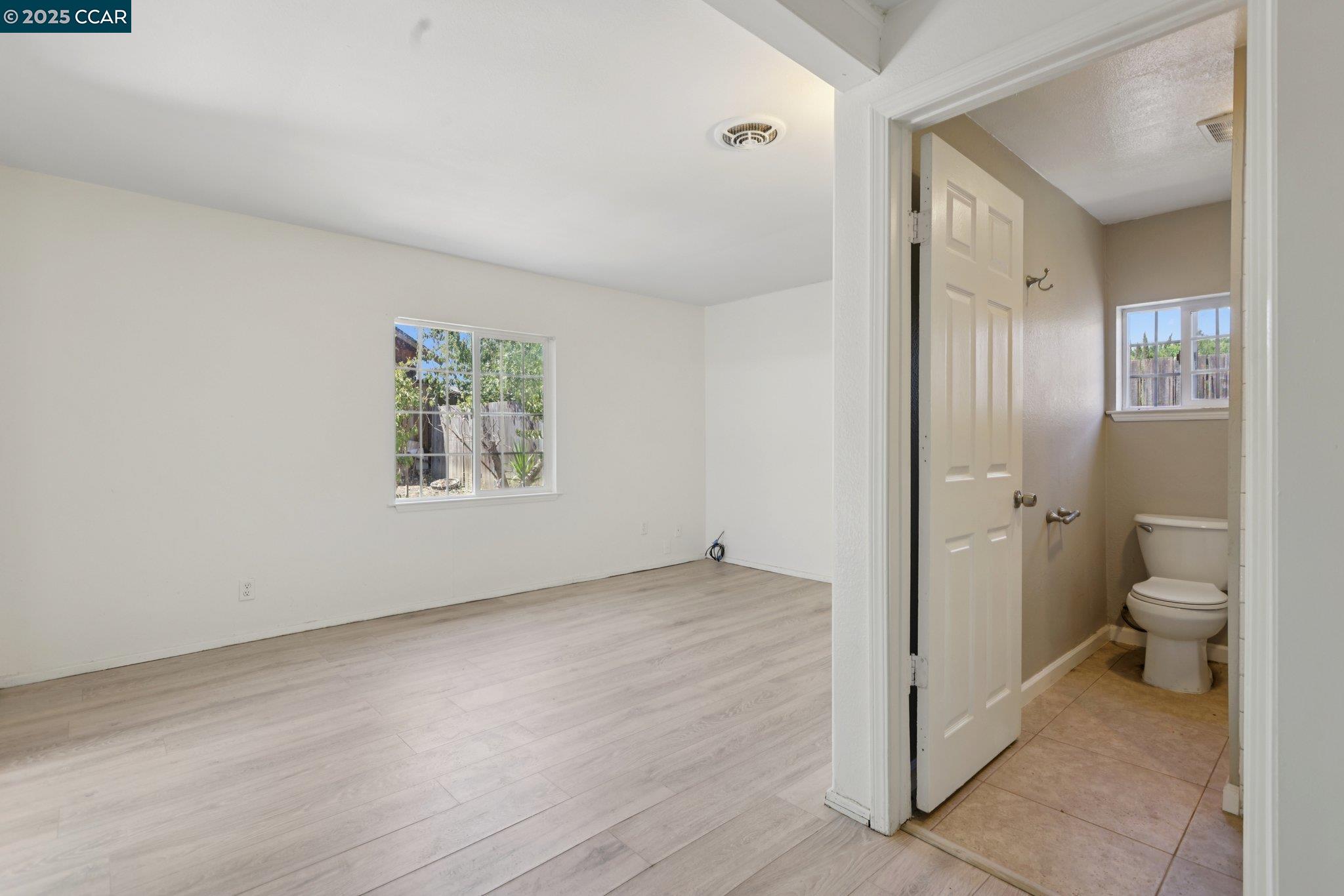 Detail Gallery Image 22 of 50 For 25 Island View Dr, Bay Point,  CA 94565 - 5 Beds | 2 Baths
