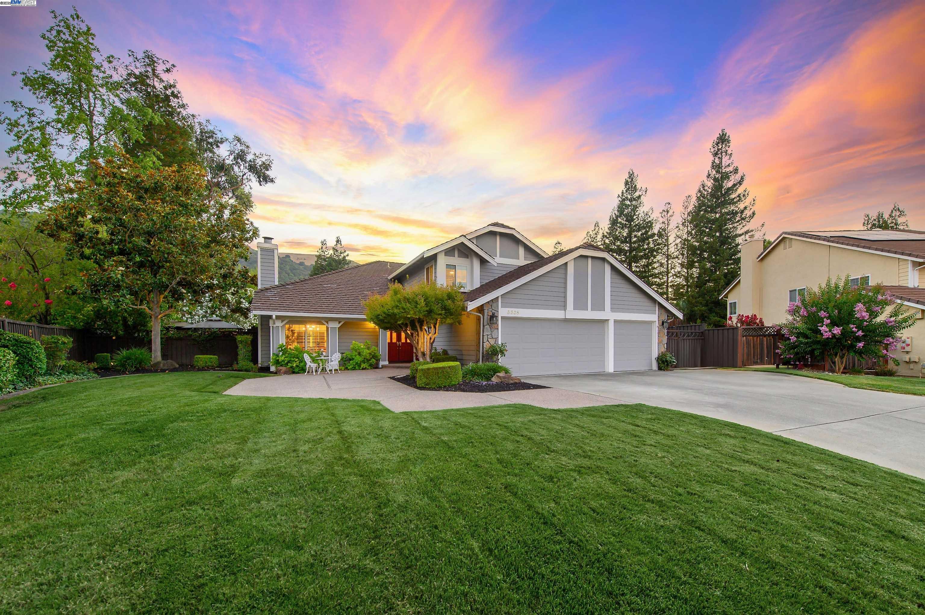 Detail Gallery Image 2 of 57 For 3338 Marsh Hawk Court, Pleasanton,  CA 94588 - 4 Beds | 3 Baths