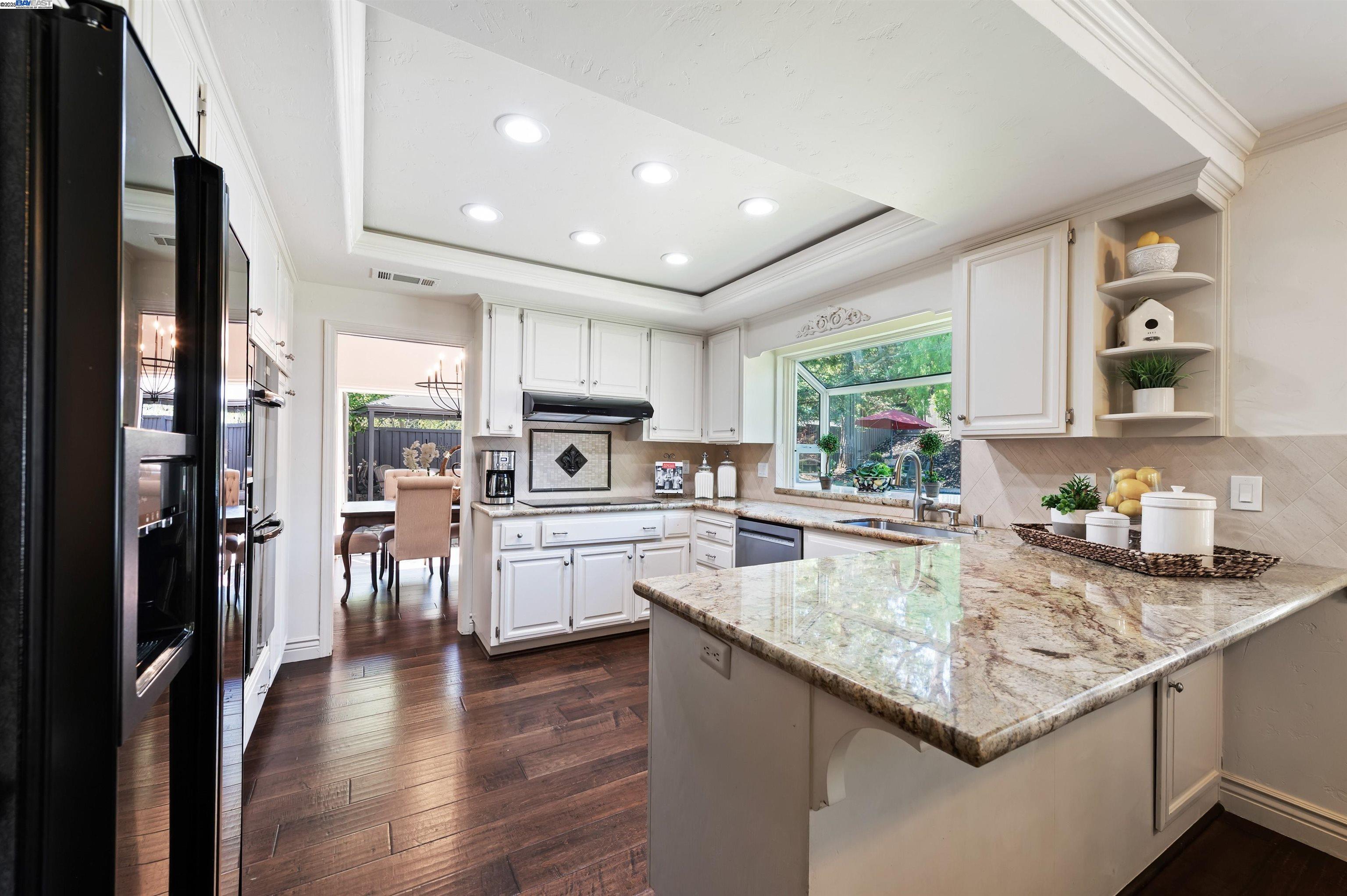 Detail Gallery Image 13 of 57 For 3338 Marsh Hawk Court, Pleasanton,  CA 94588 - 4 Beds | 3 Baths