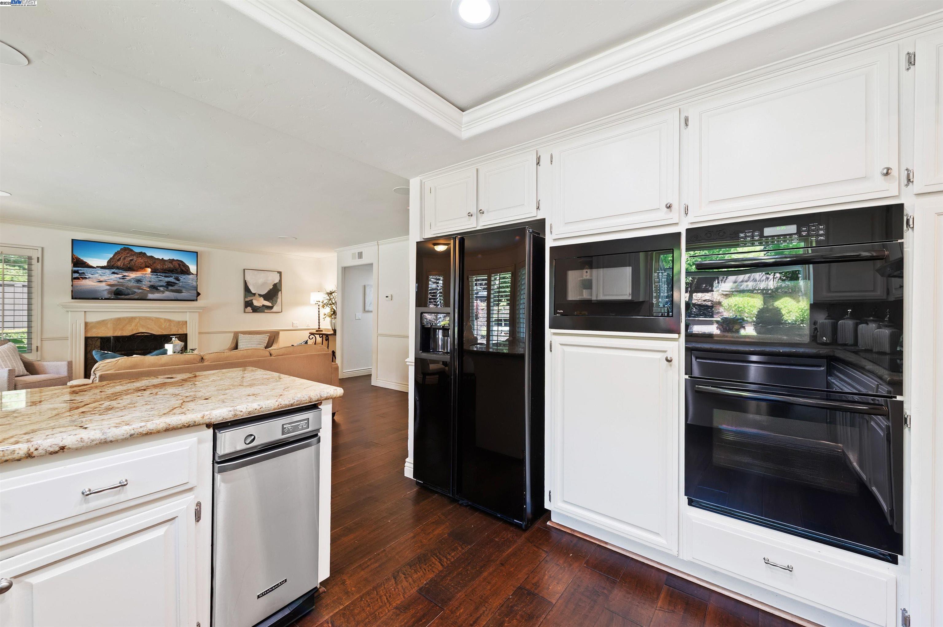 Detail Gallery Image 18 of 57 For 3338 Marsh Hawk Court, Pleasanton,  CA 94588 - 4 Beds | 3 Baths