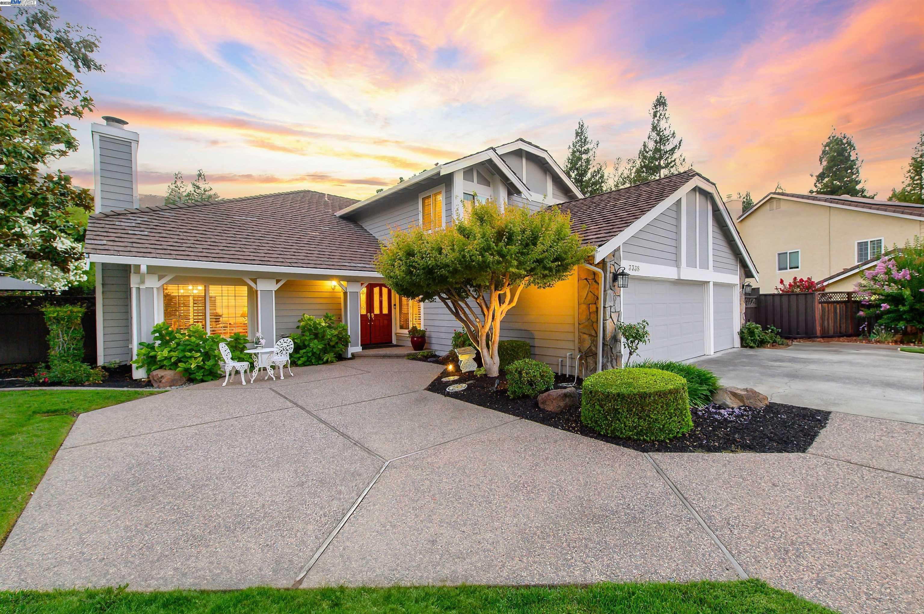 Detail Gallery Image 3 of 57 For 3338 Marsh Hawk Court, Pleasanton,  CA 94588 - 4 Beds | 3 Baths