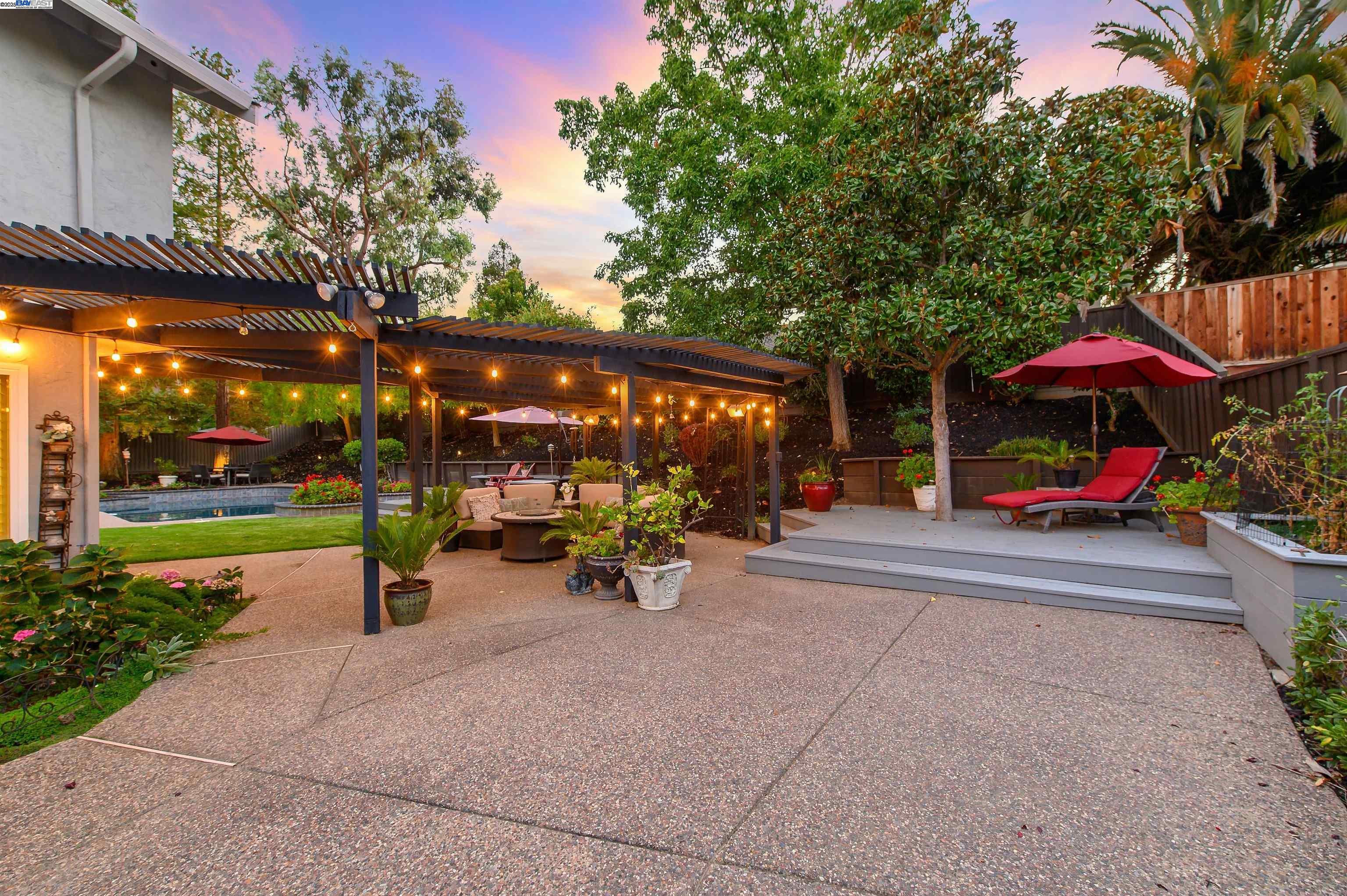 Detail Gallery Image 34 of 57 For 3338 Marsh Hawk Court, Pleasanton,  CA 94588 - 4 Beds | 3 Baths