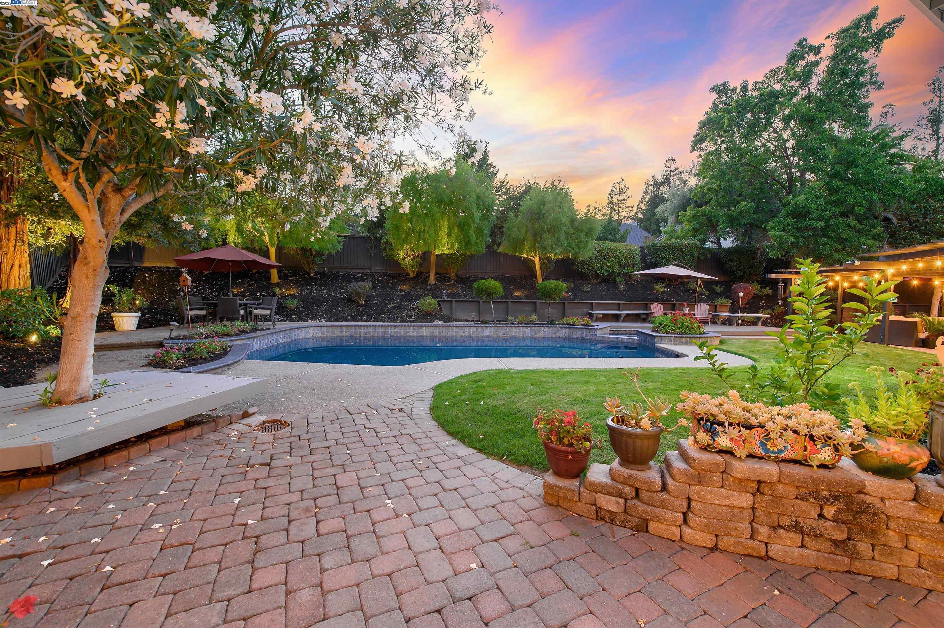 Detail Gallery Image 39 of 57 For 3338 Marsh Hawk Court, Pleasanton,  CA 94588 - 4 Beds | 3 Baths