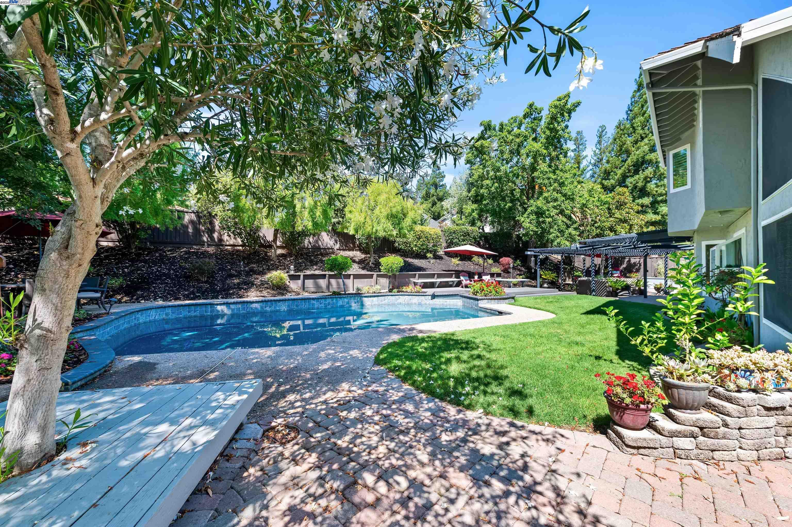 Detail Gallery Image 43 of 57 For 3338 Marsh Hawk Court, Pleasanton,  CA 94588 - 4 Beds | 3 Baths