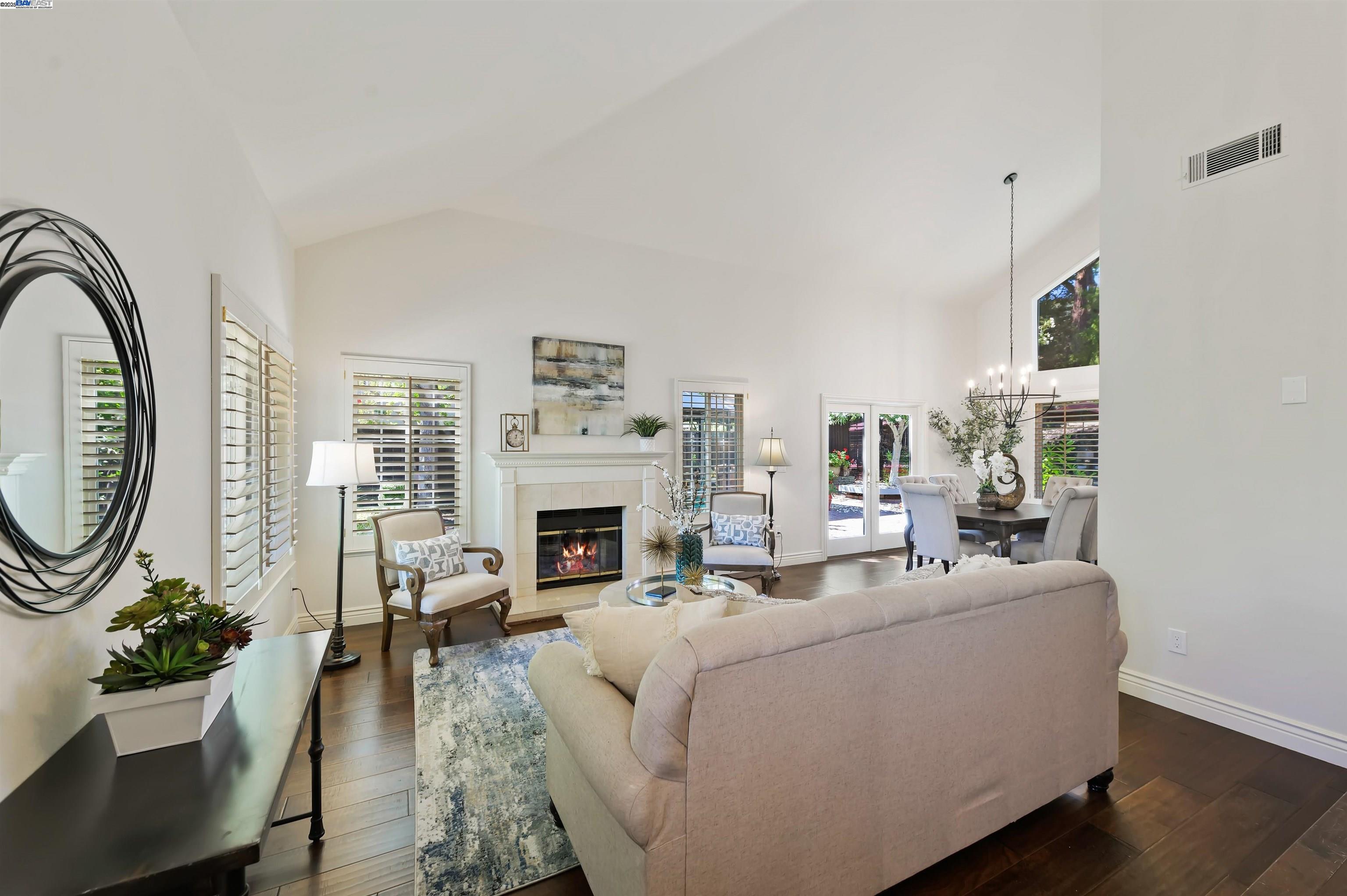 Detail Gallery Image 7 of 57 For 3338 Marsh Hawk Court, Pleasanton,  CA 94588 - 4 Beds | 3 Baths
