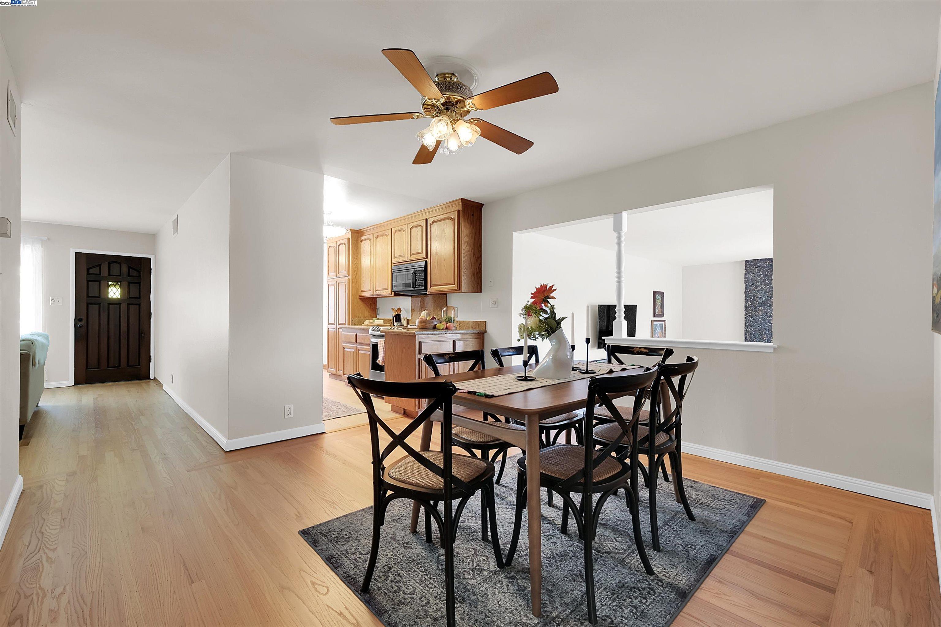 Detail Gallery Image 11 of 40 For 1338 via La Paloma, San Lorenzo,  CA 94580 - 4 Beds | 2 Baths