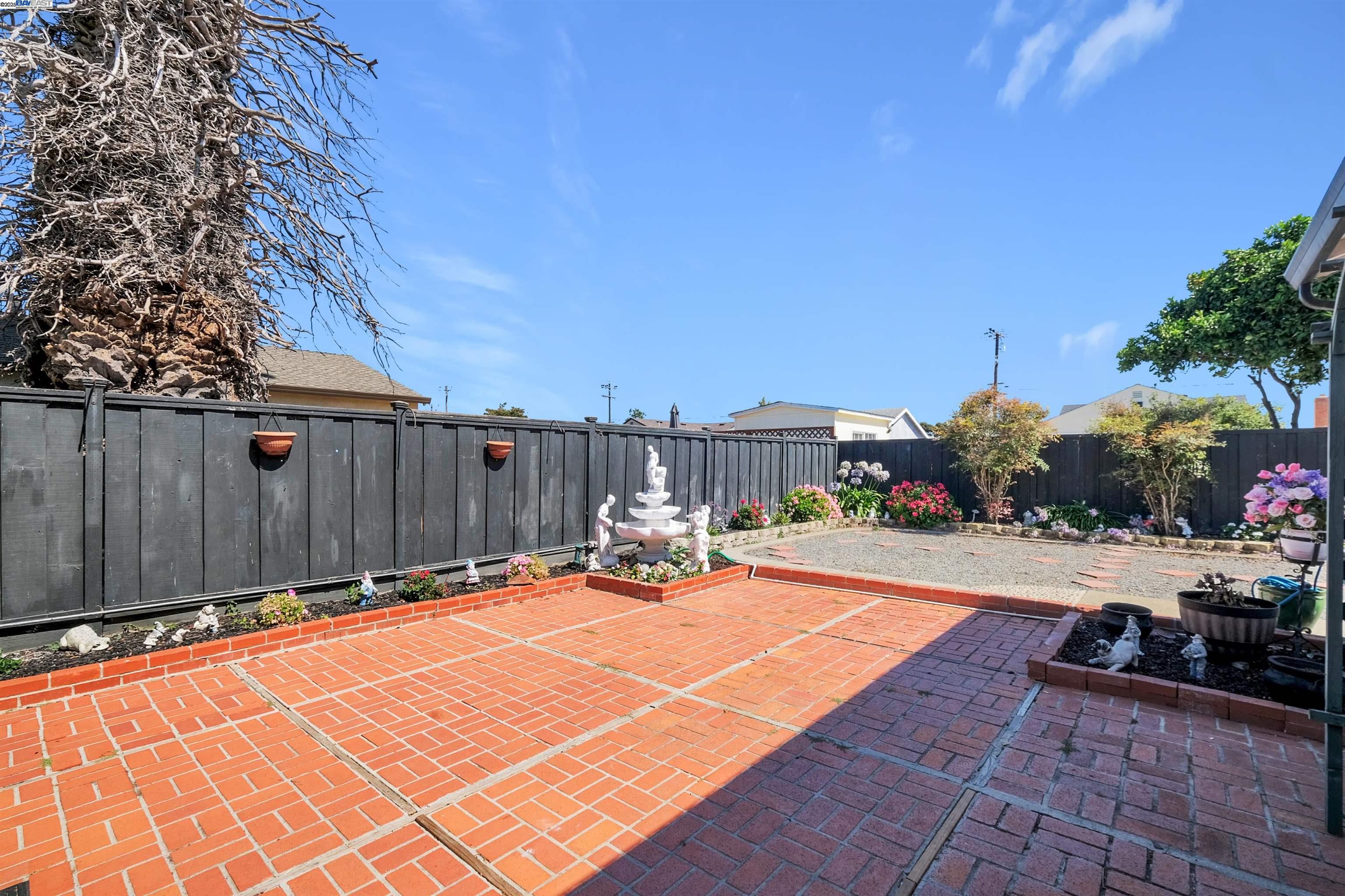 Detail Gallery Image 38 of 40 For 1338 via La Paloma, San Lorenzo,  CA 94580 - 4 Beds | 2 Baths