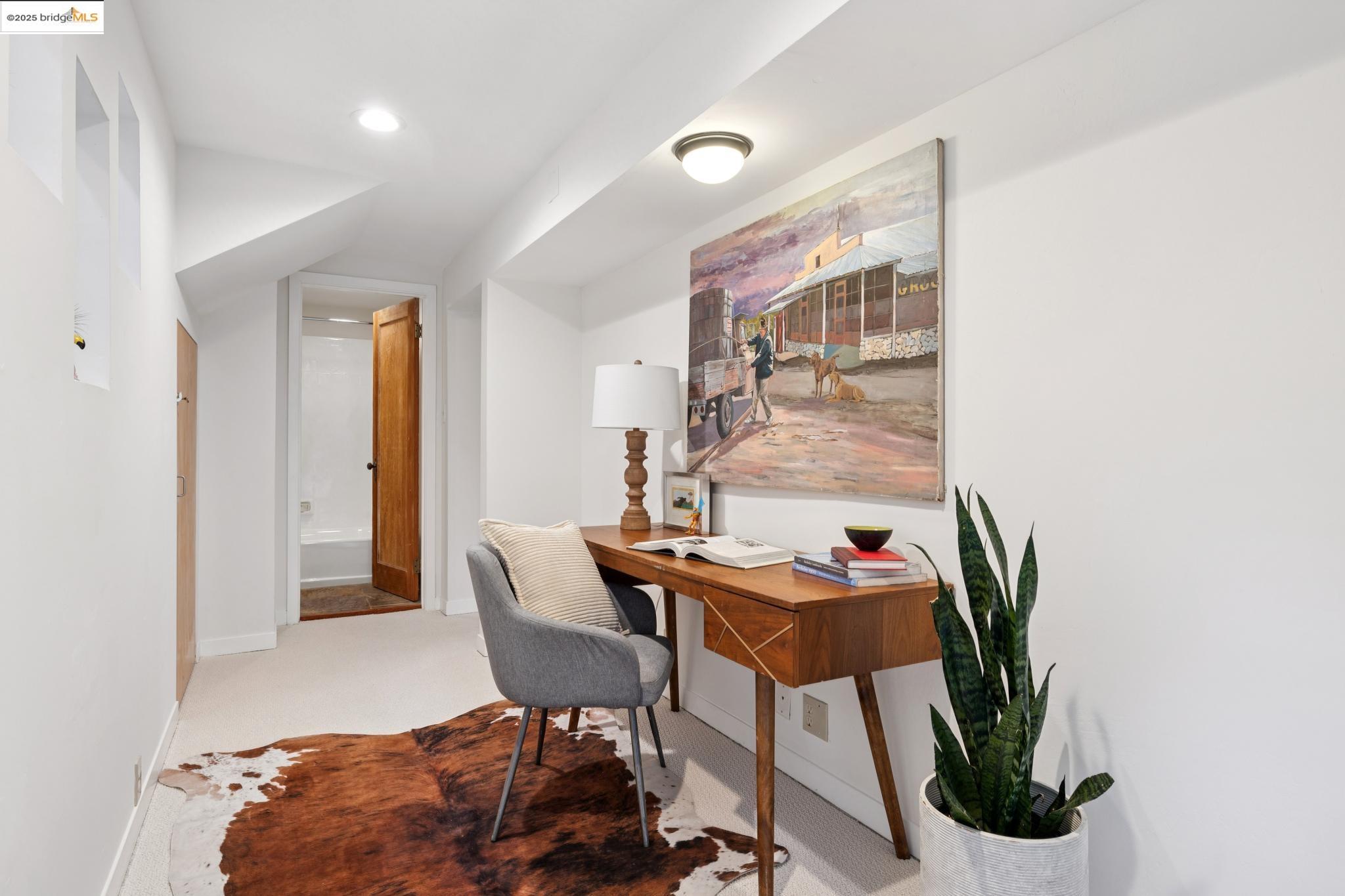 Detail Gallery Image 34 of 59 For 1622 Belvedere Ave, Berkeley,  CA 94702 - 2 Beds | 2/1 Baths