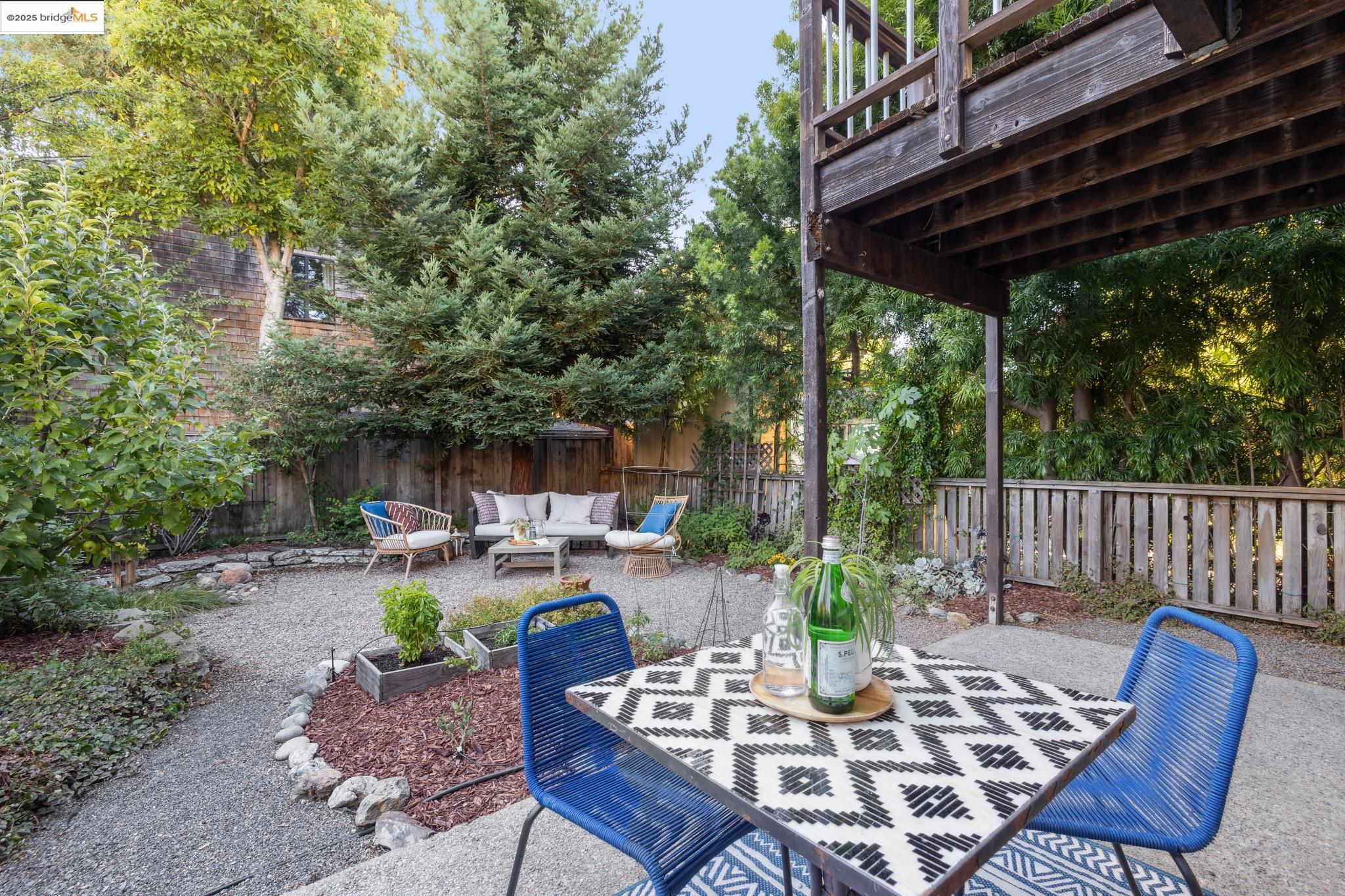 Detail Gallery Image 46 of 59 For 1622 Belvedere Ave, Berkeley,  CA 94702 - 2 Beds | 2/1 Baths