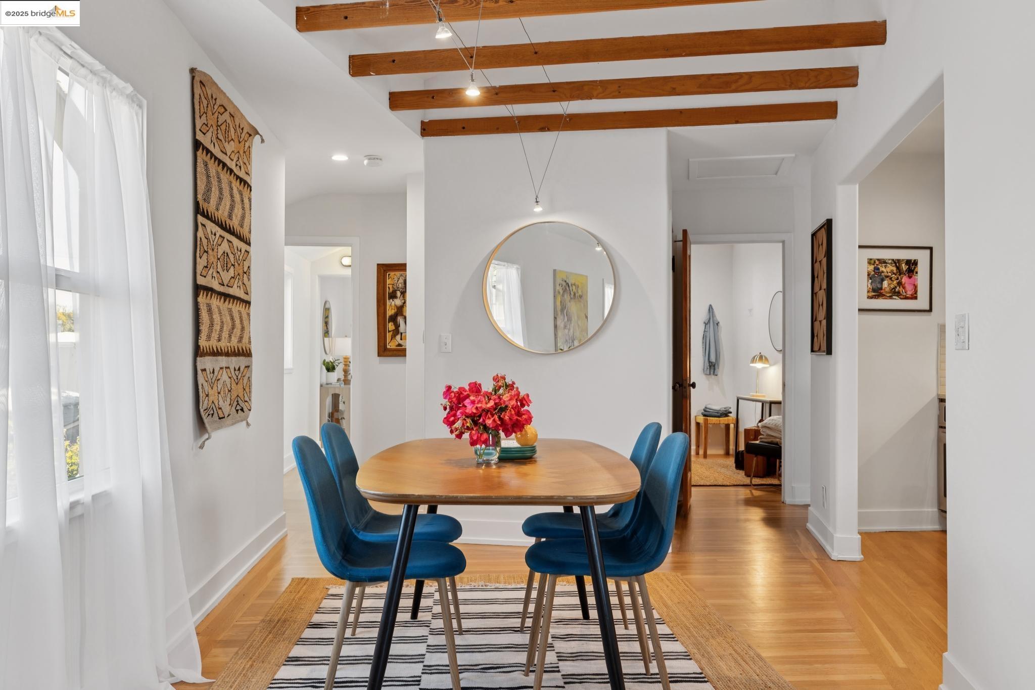 Detail Gallery Image 8 of 59 For 1622 Belvedere Ave, Berkeley,  CA 94702 - 2 Beds | 2/1 Baths