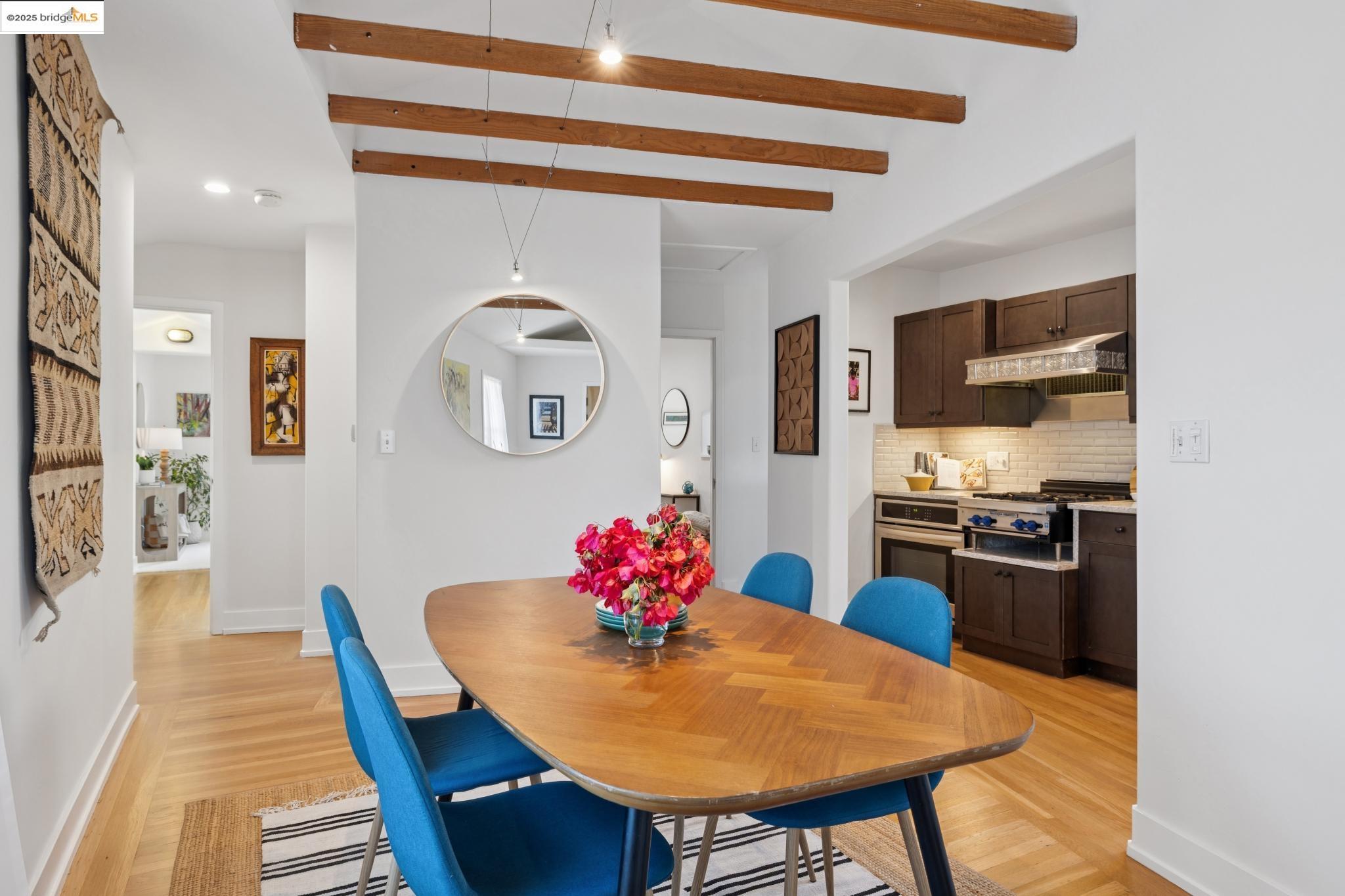 Detail Gallery Image 10 of 59 For 1622 Belvedere Ave, Berkeley,  CA 94702 - 2 Beds | 2/1 Baths