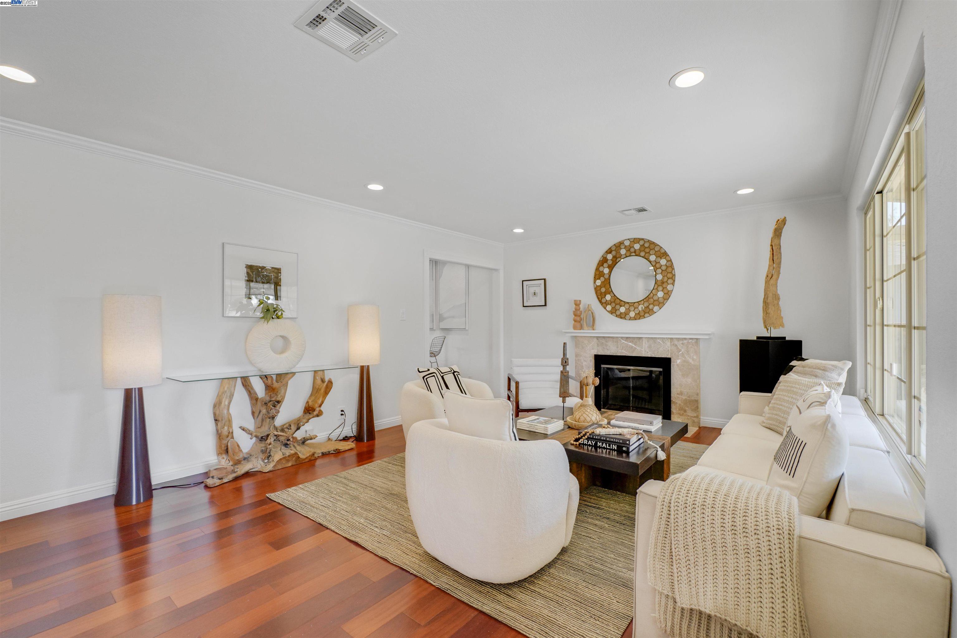 Detail Gallery Image 11 of 60 For 35922 Rosewood Dr, Newark,  CA 94560 - 3 Beds | 2 Baths