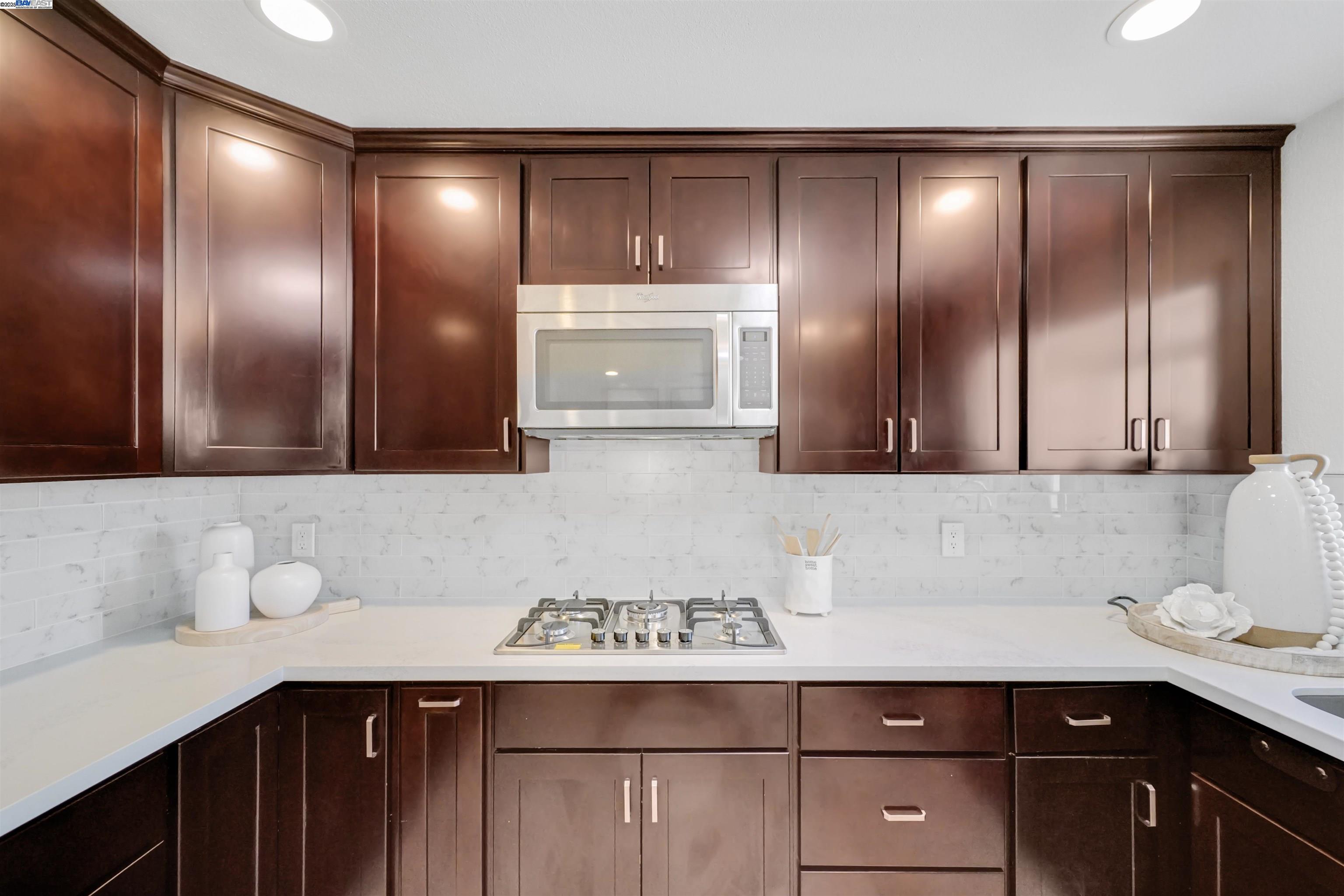 Detail Gallery Image 22 of 60 For 35922 Rosewood Dr, Newark,  CA 94560 - 3 Beds | 2 Baths