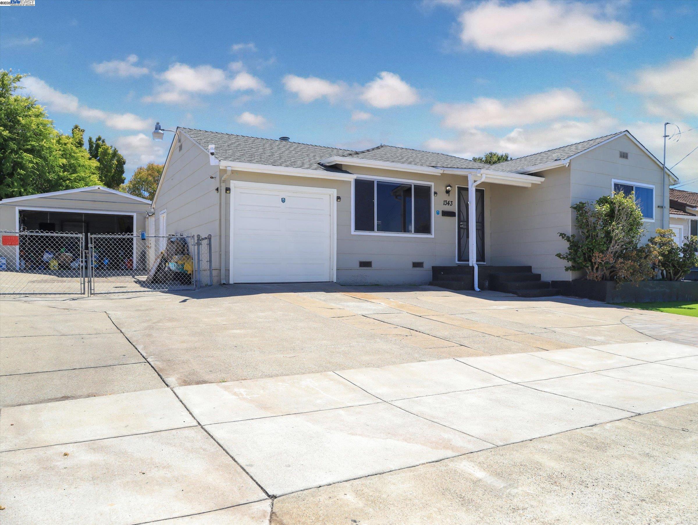 Detail Gallery Image 3 of 37 For 1343 Sixth Street, Rodeo,  CA 94572 - 2 Beds | 1 Baths