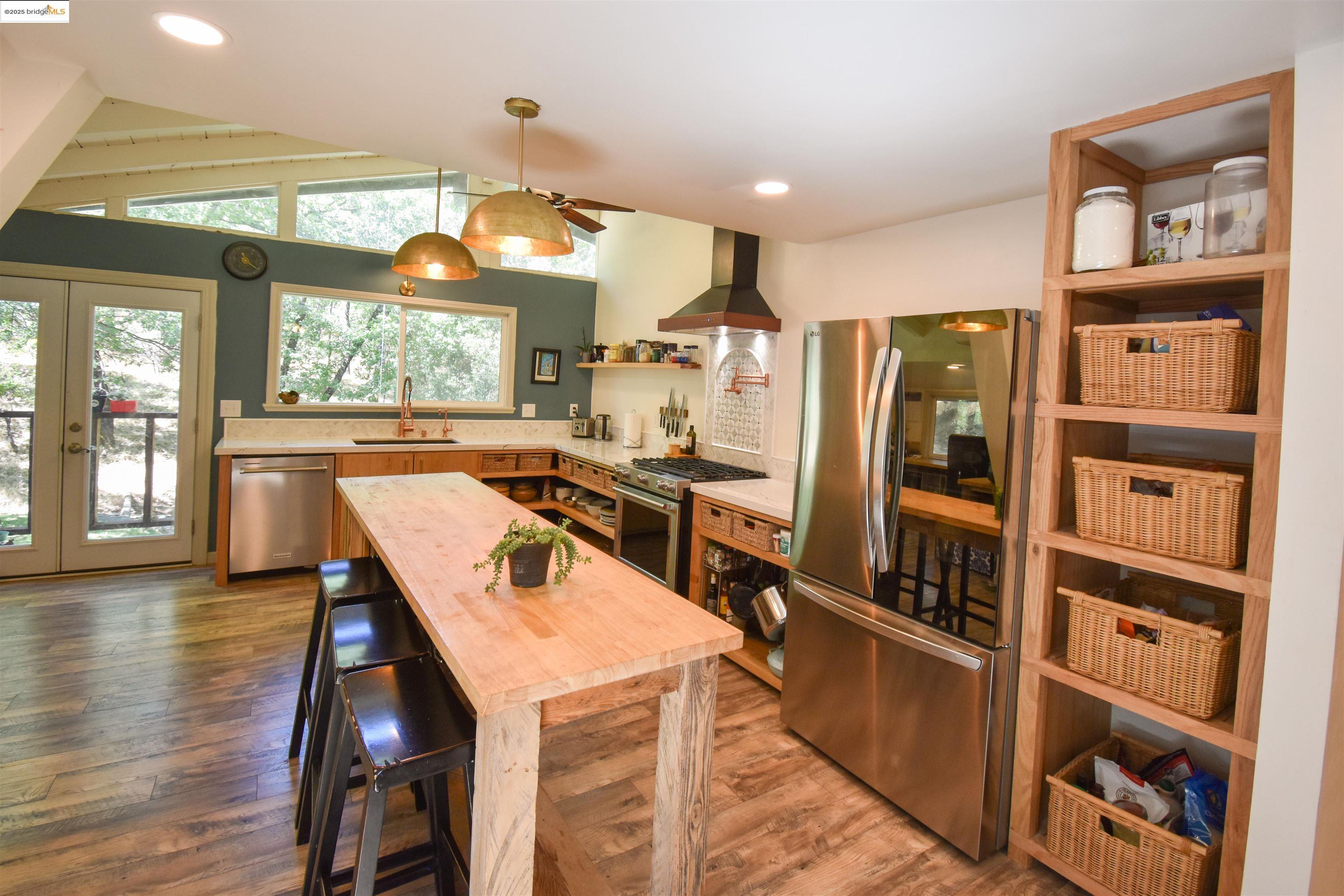 Detail Gallery Image 12 of 54 For 21754 Ferrari Rd, Sonora,  CA 95370 - 3 Beds | 2 Baths