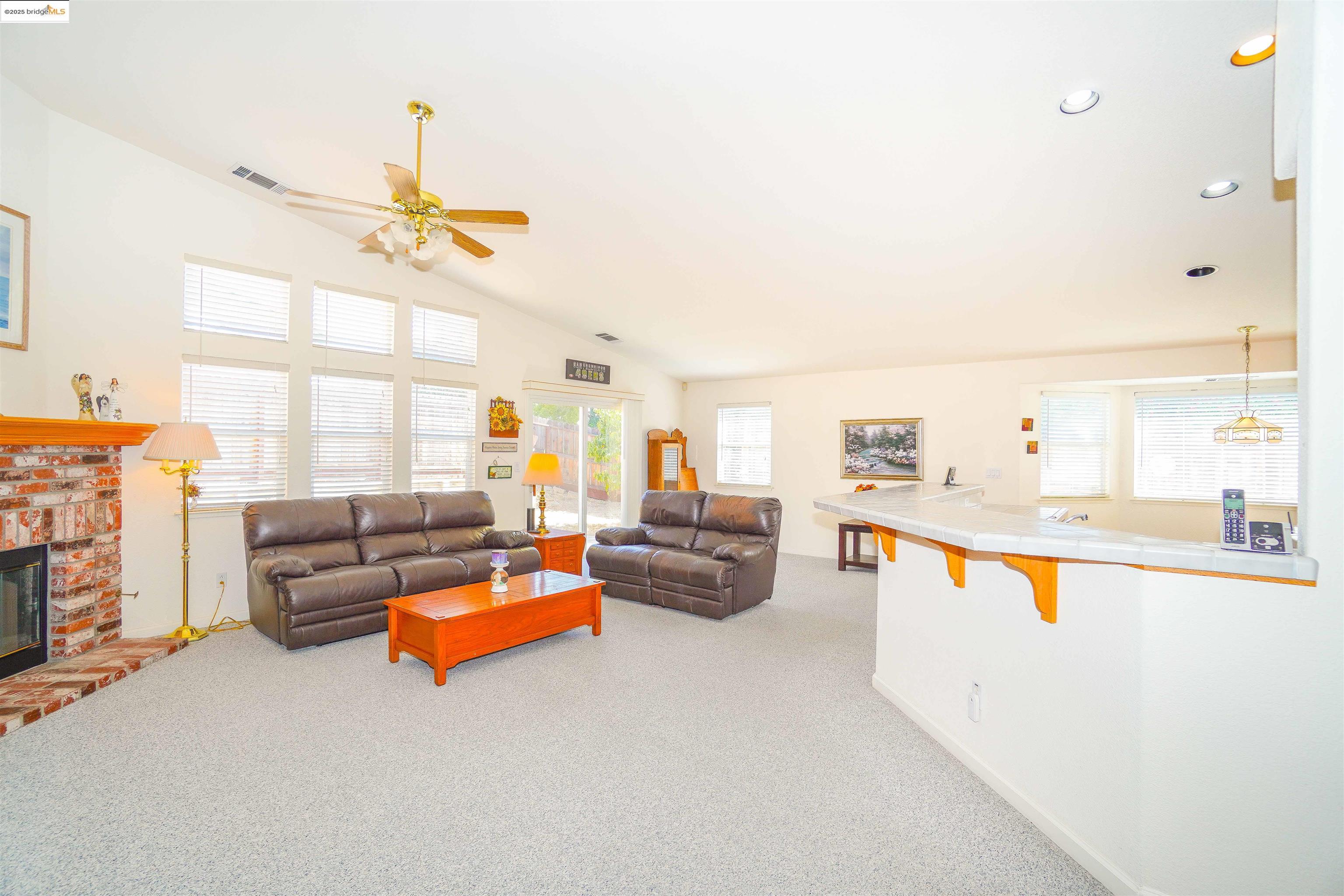 Detail Gallery Image 14 of 42 For 5402 Navajo Ct, Antioch,  CA 94531 - 4 Beds | 2/1 Baths
