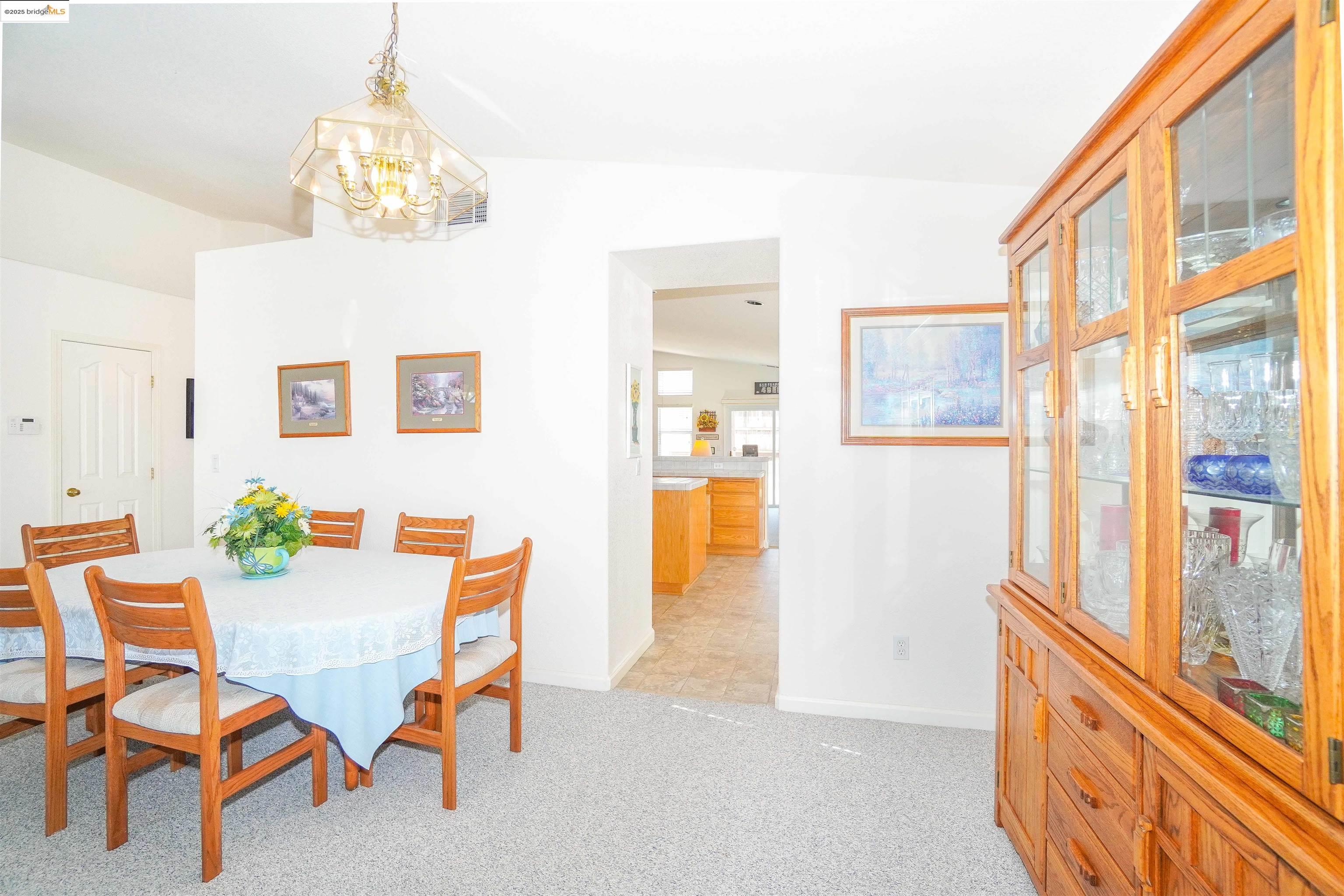 Detail Gallery Image 10 of 42 For 5402 Navajo Ct, Antioch,  CA 94531 - 4 Beds | 2/1 Baths