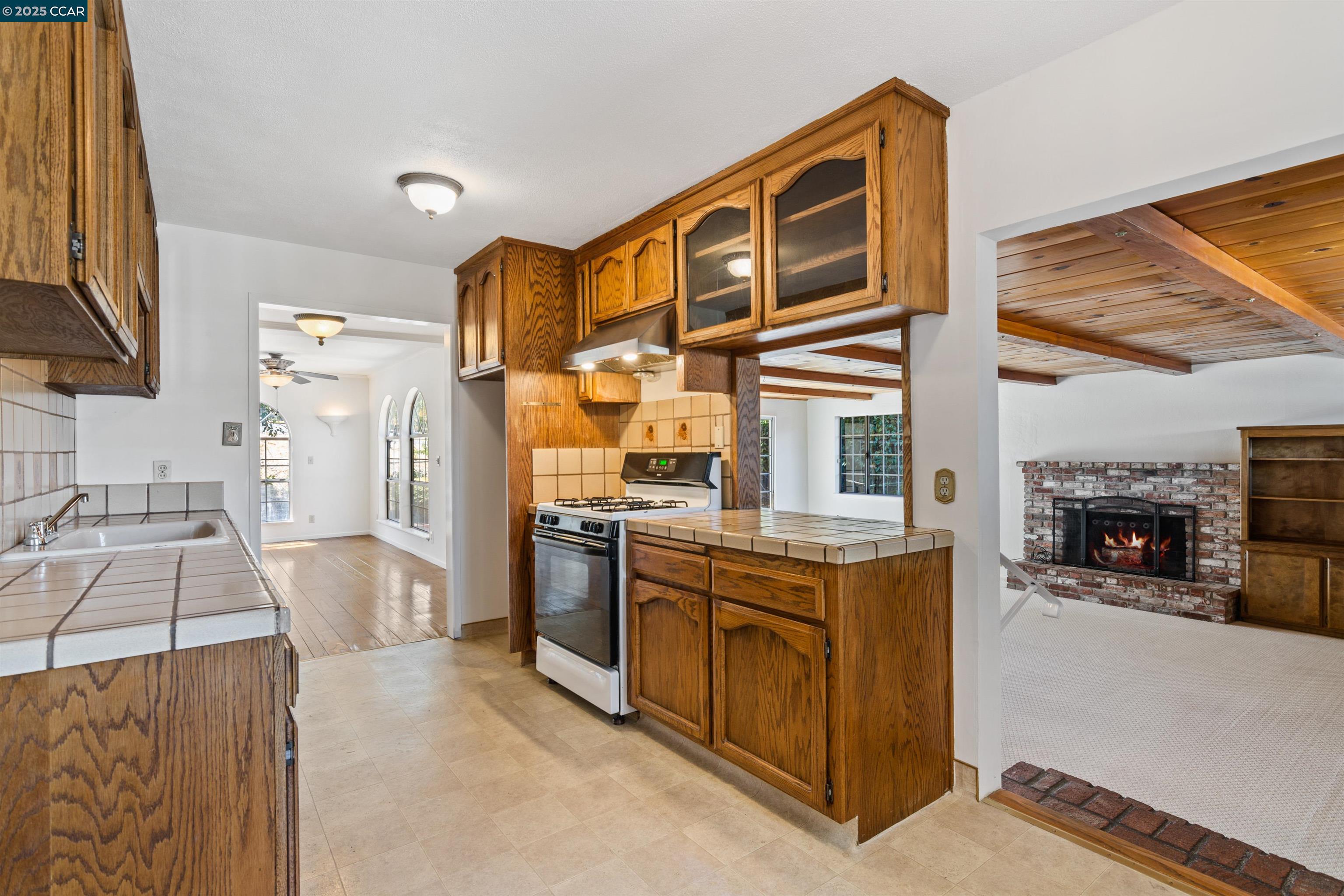 Detail Gallery Image 17 of 28 For 701 Putnam St, Antioch,  CA 94509 - 3 Beds | 2 Baths