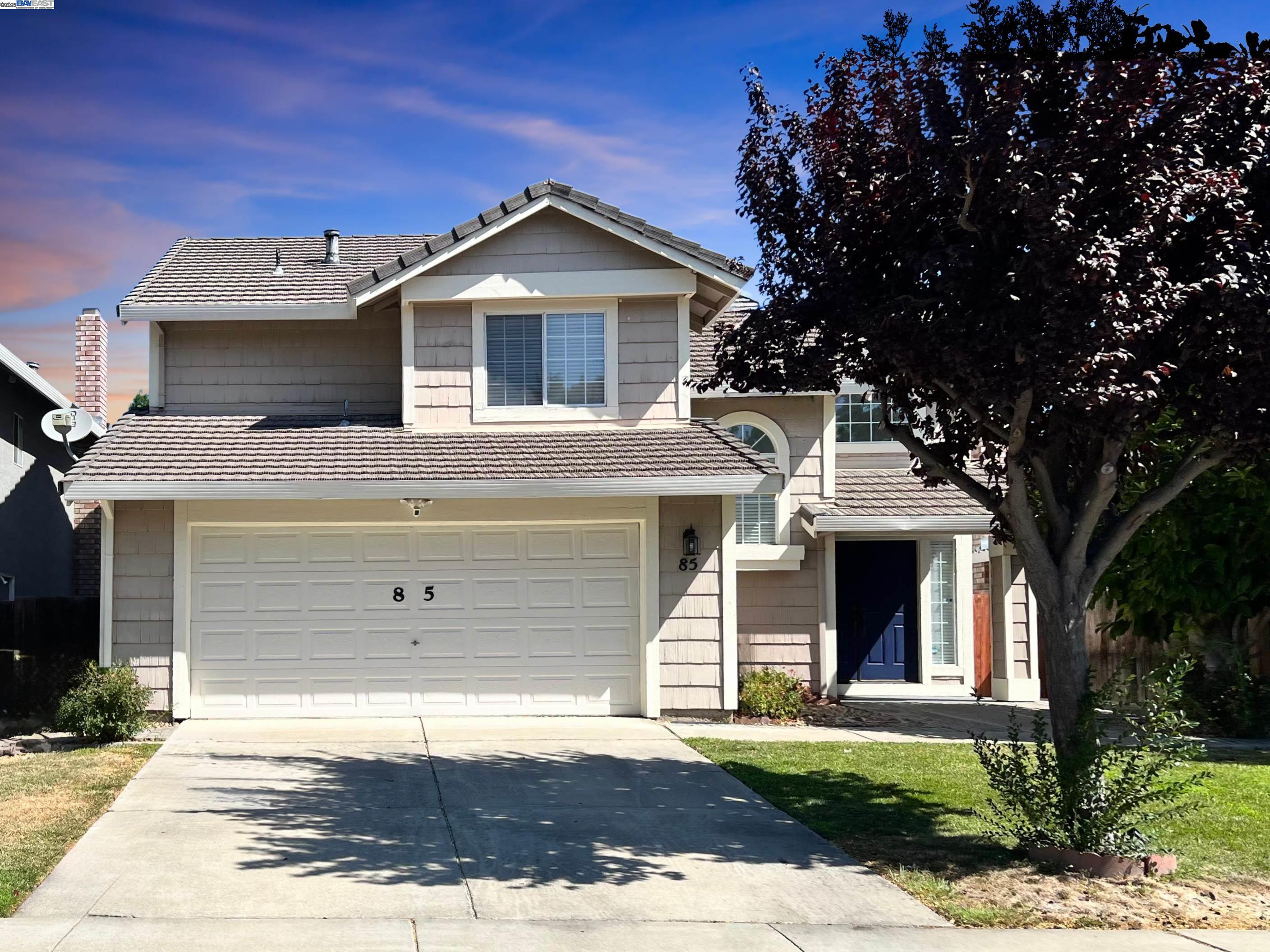 Detail Gallery Image 1 of 51 For 85 Phillips Ct, Tracy,  CA 95376 - 3 Beds | 2/1 Baths