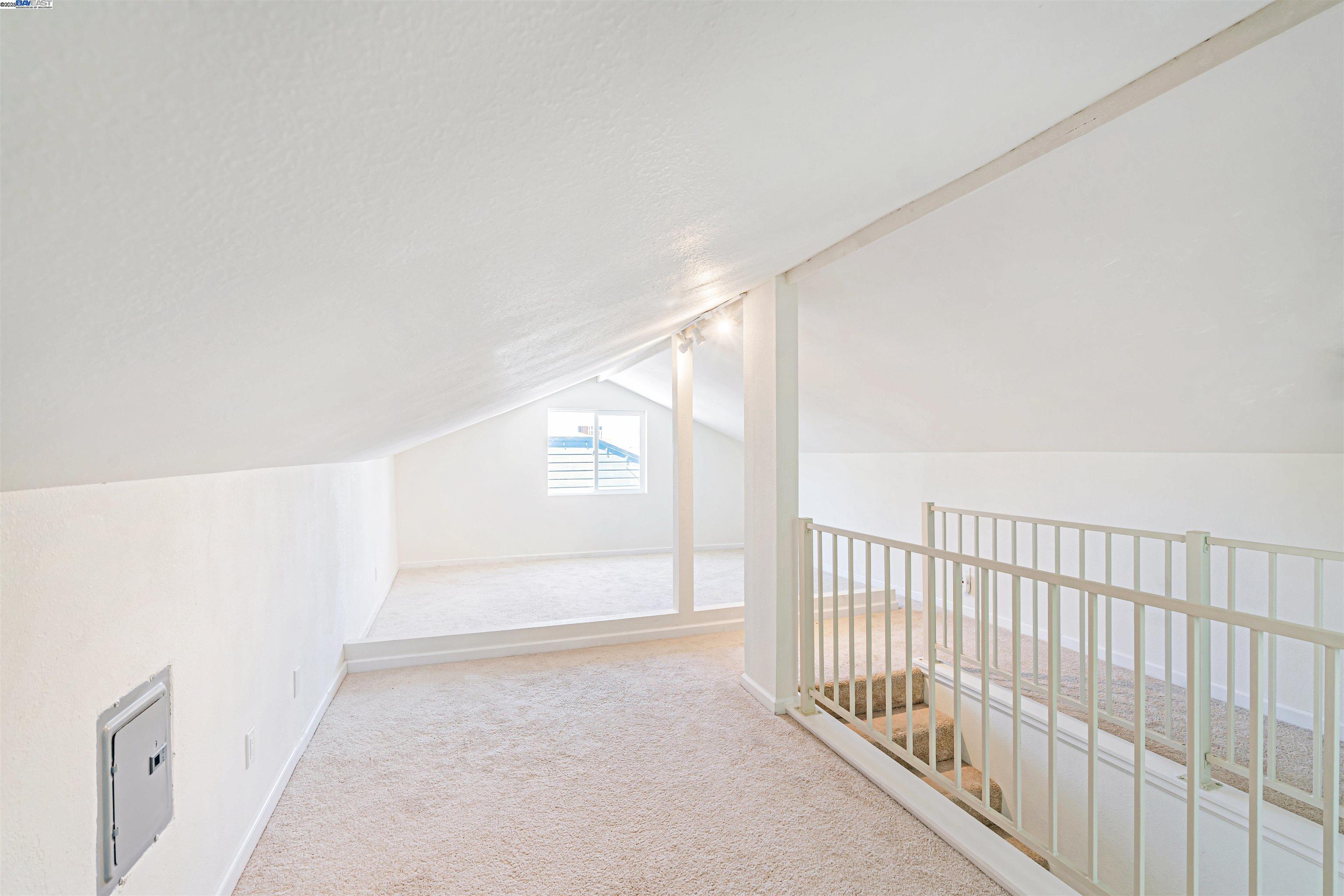Detail Gallery Image 14 of 48 For 24576 Oneil Ave, Hayward,  CA 94544 - 3 Beds | 2 Baths