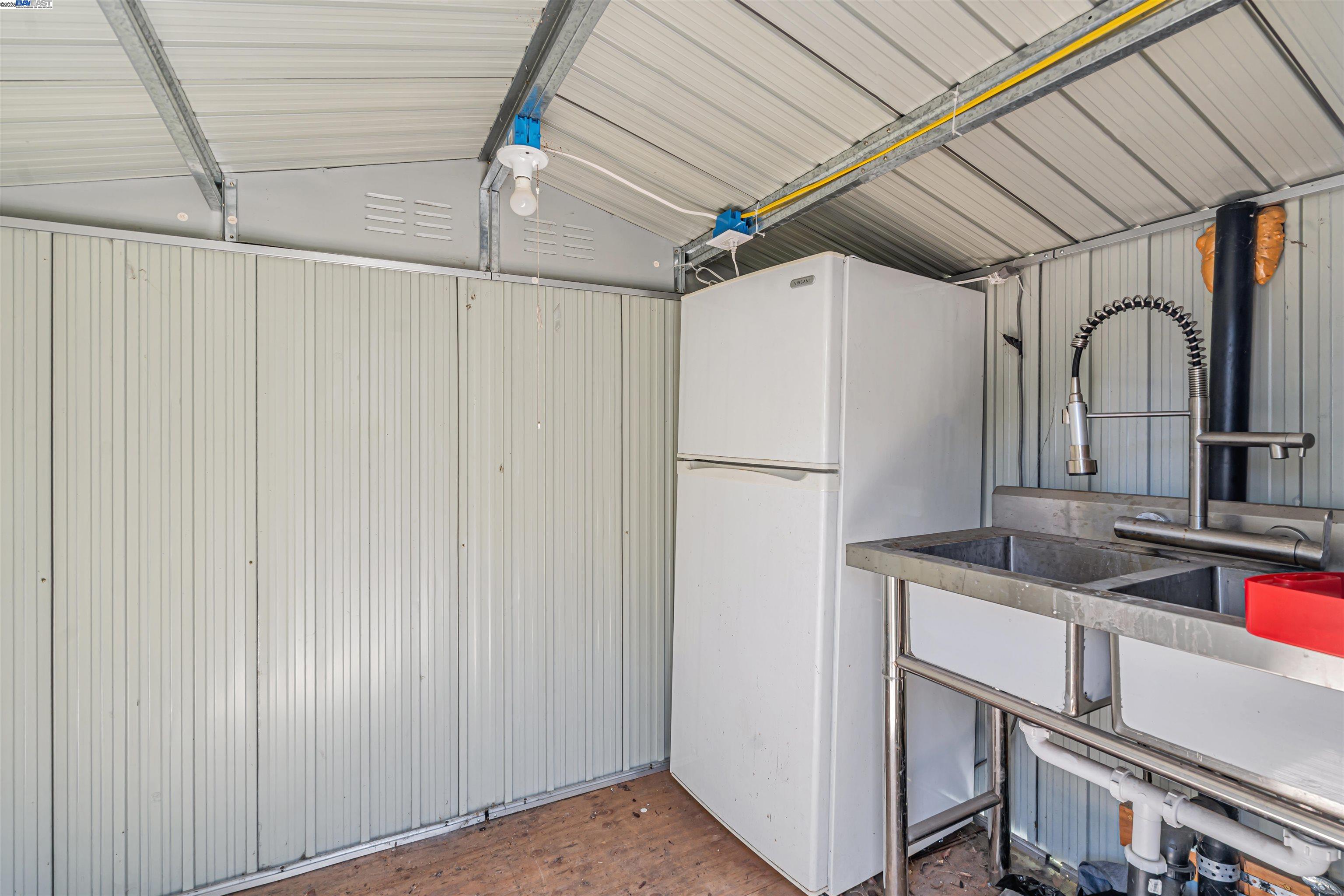 Detail Gallery Image 47 of 48 For 24576 Oneil Ave, Hayward,  CA 94544 - 3 Beds | 2 Baths