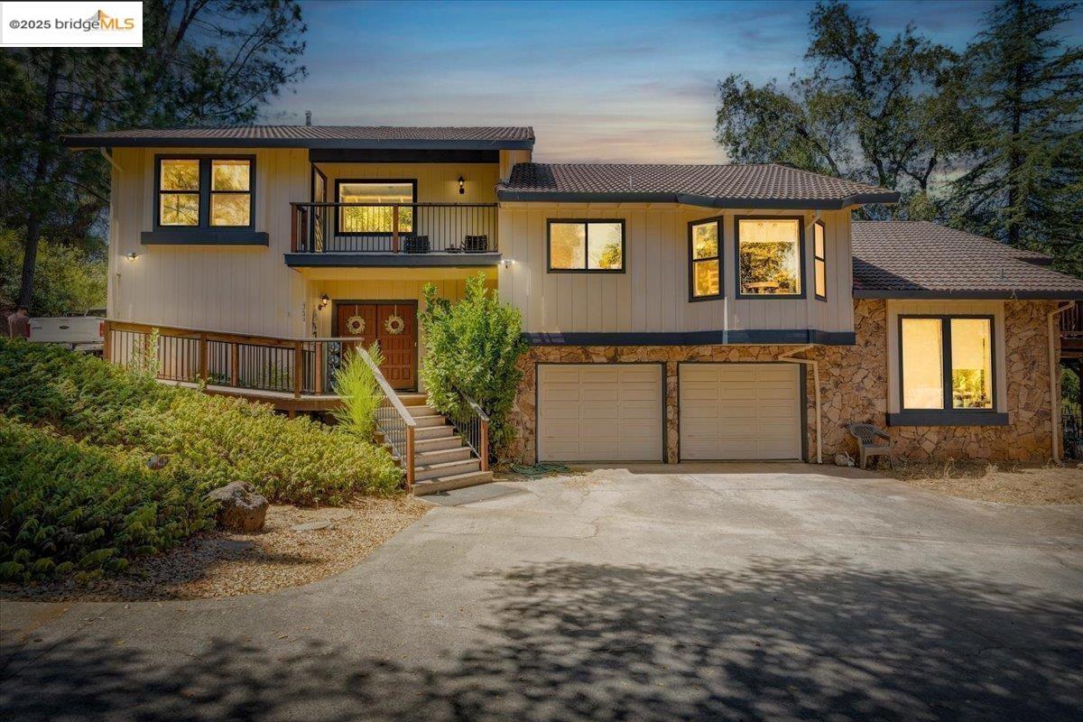 Detail Gallery Image 1 of 59 For 23642 Porcina Way, Columbia,  CA 95310 - 3 Beds | 4 Baths