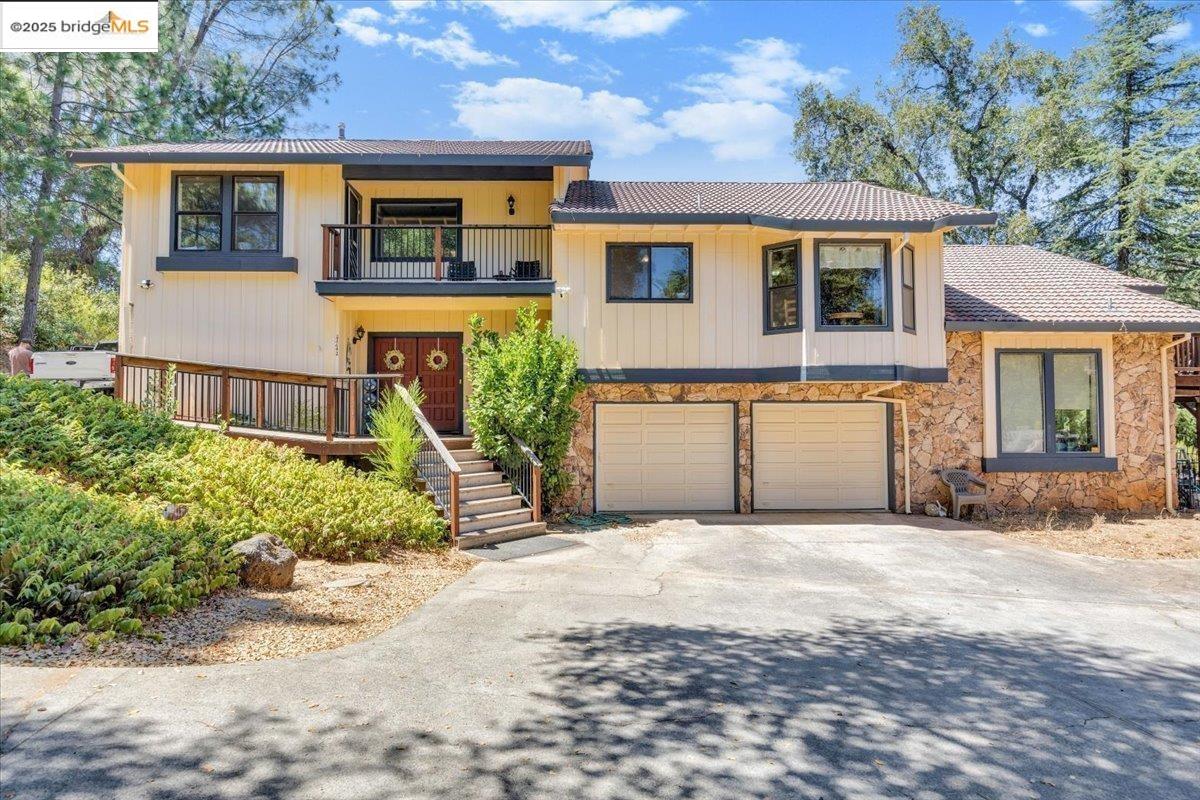 Detail Gallery Image 7 of 59 For 23642 Porcina Way, Columbia,  CA 95310 - 3 Beds | 4 Baths