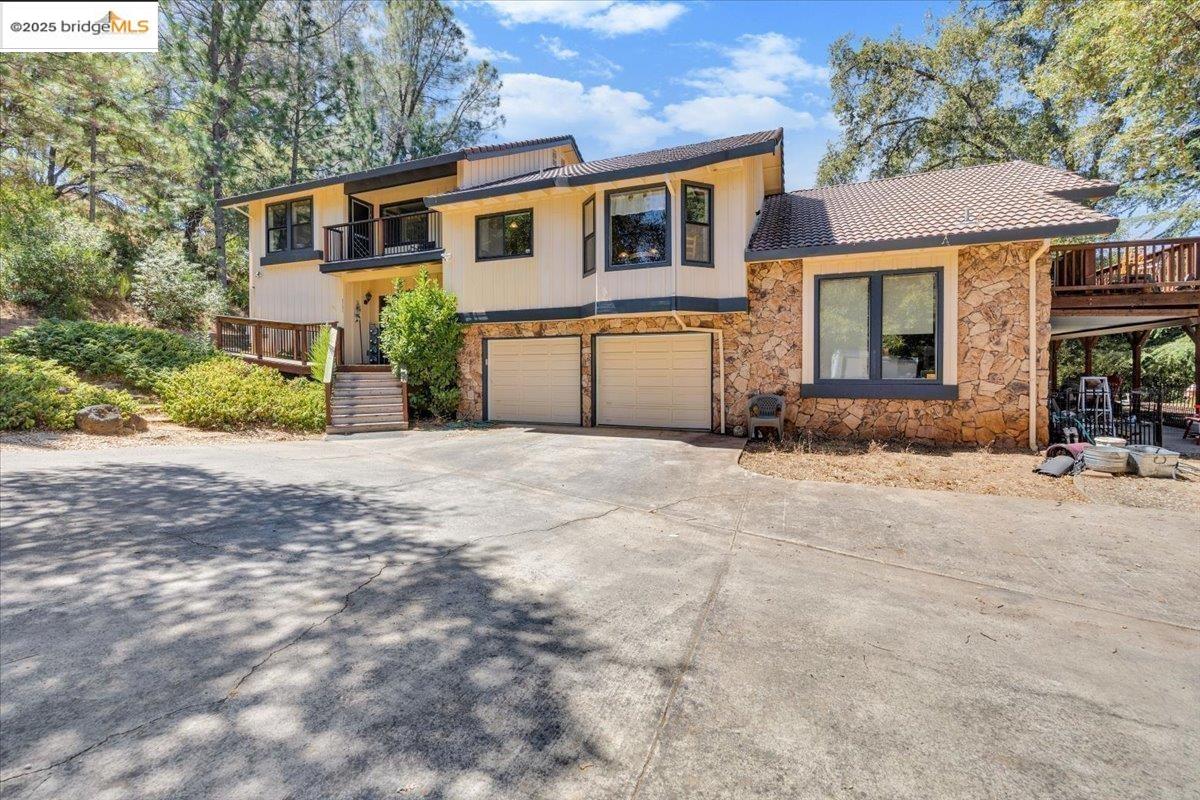 Detail Gallery Image 8 of 59 For 23642 Porcina Way, Columbia,  CA 95310 - 3 Beds | 4 Baths