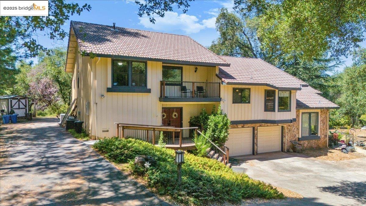 Detail Gallery Image 10 of 59 For 23642 Porcina Way, Columbia,  CA 95310 - 3 Beds | 4 Baths