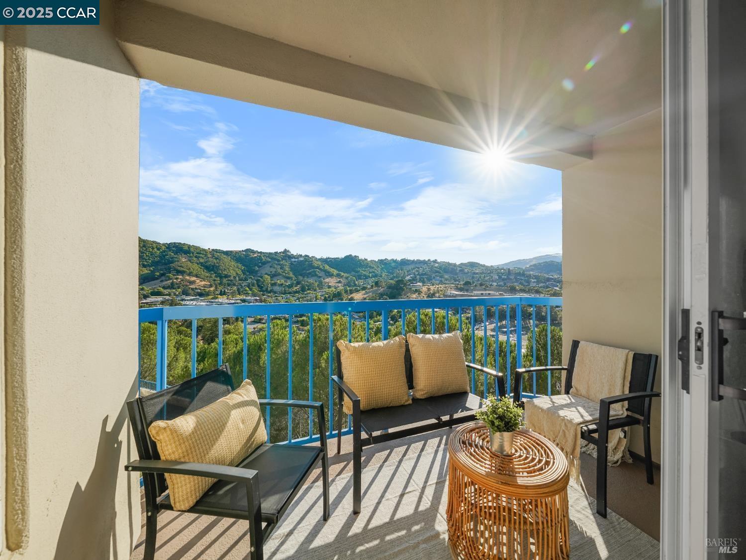 Detail Gallery Image 19 of 36 For 100 Thorndale Drive #326,  San Rafael,  CA 94903-4114 - 1 Beds | 2 Baths