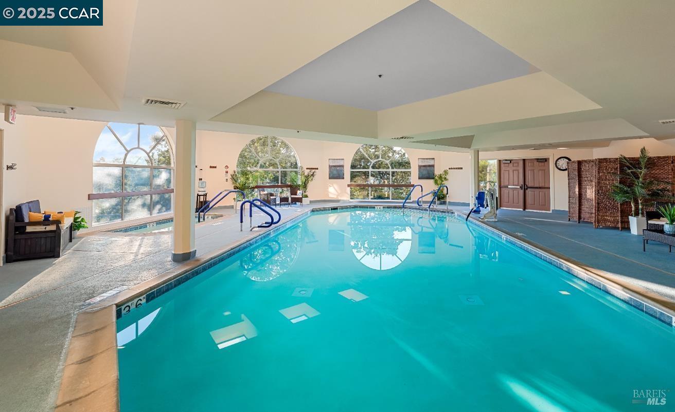 Detail Gallery Image 32 of 36 For 100 Thorndale Drive #326,  San Rafael,  CA 94903-4114 - 1 Beds | 2 Baths