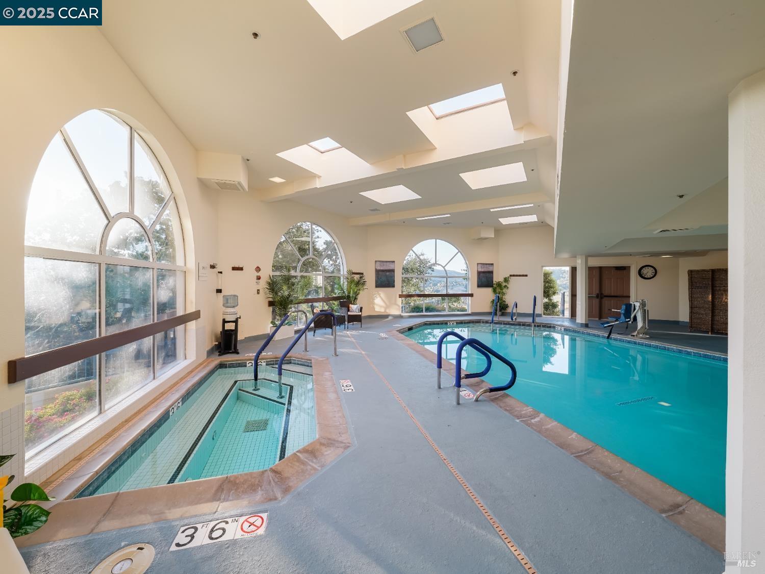 Detail Gallery Image 34 of 36 For 100 Thorndale Drive #326,  San Rafael,  CA 94903-4114 - 1 Beds | 2 Baths