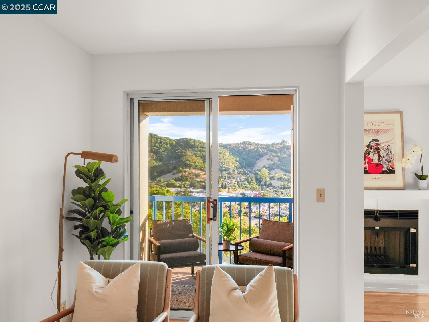 Detail Gallery Image 6 of 36 For 100 Thorndale Drive #326,  San Rafael,  CA 94903-4114 - 1 Beds | 2 Baths