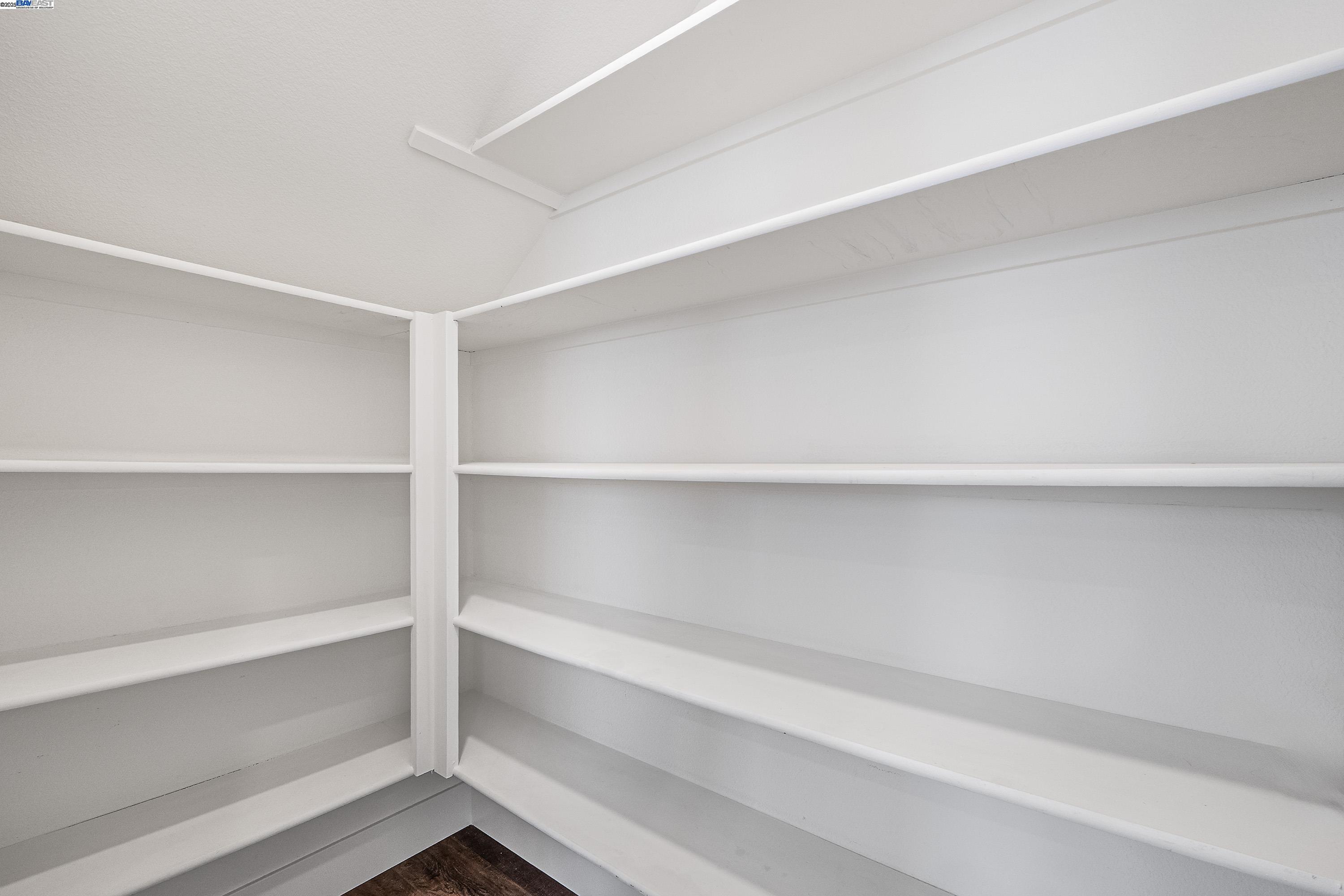 Detail Gallery Image 16 of 48 For 37428 Bowline Rd, Newark,  CA 94560 - 2 Beds | 2/1 Baths