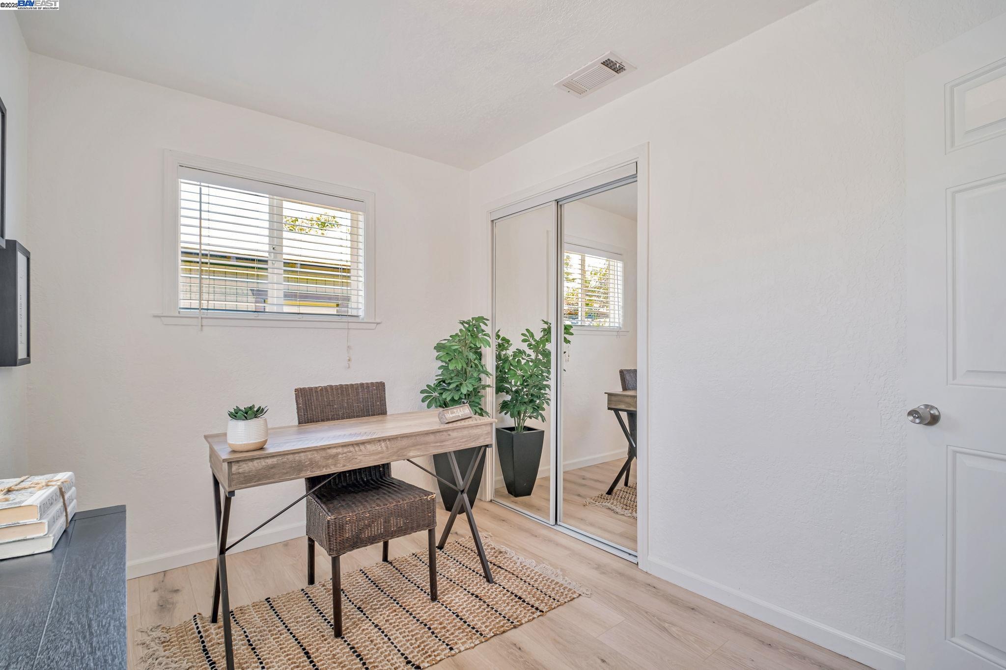 Detail Gallery Image 16 of 33 For 15049 Kesterson St, San Leandro,  CA 94579 - 3 Beds | 1 Baths