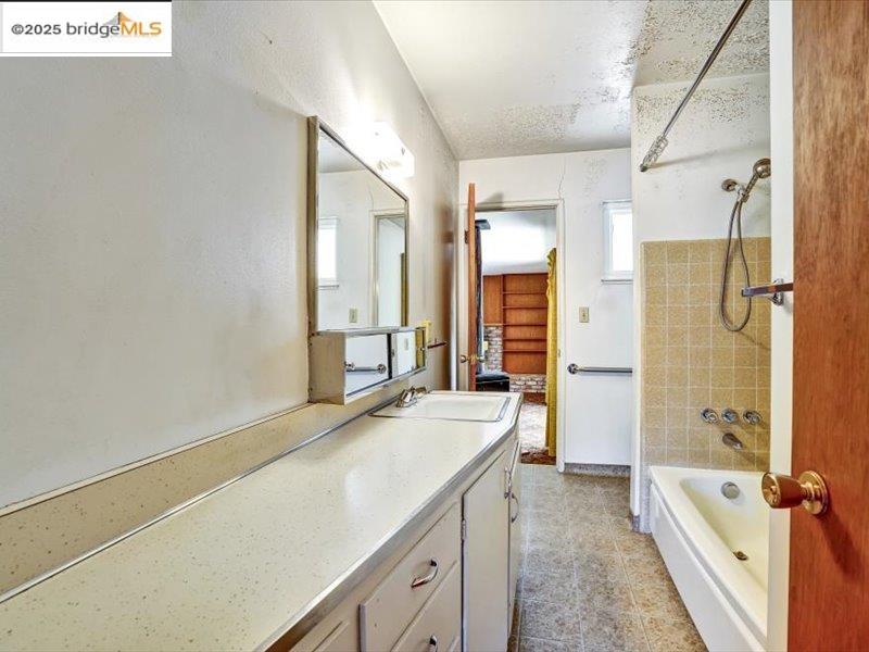 Detail Gallery Image 19 of 51 For 438 Harding Ave, Livermore,  CA 94550 - 4 Beds | 2 Baths