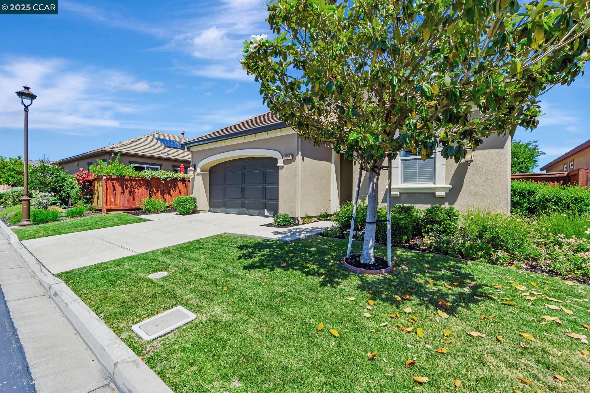 Detail Gallery Image 8 of 50 For 1631 Chianti Ln, Brentwood,  CA 94513 - 2 Beds | 2 Baths