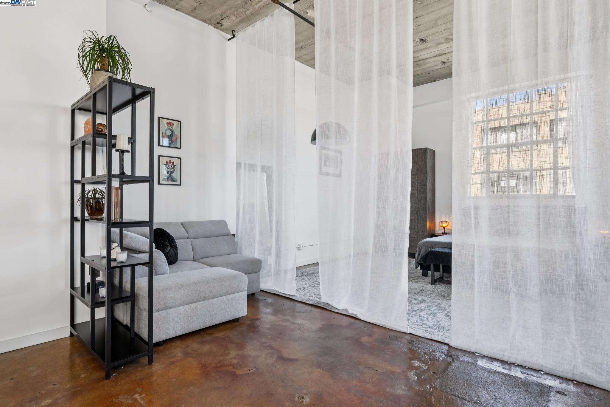 Detail Gallery Image 11 of 41 For 247 4th St #202,  Oakland,  CA 94607 - 2 Beds | 1 Baths