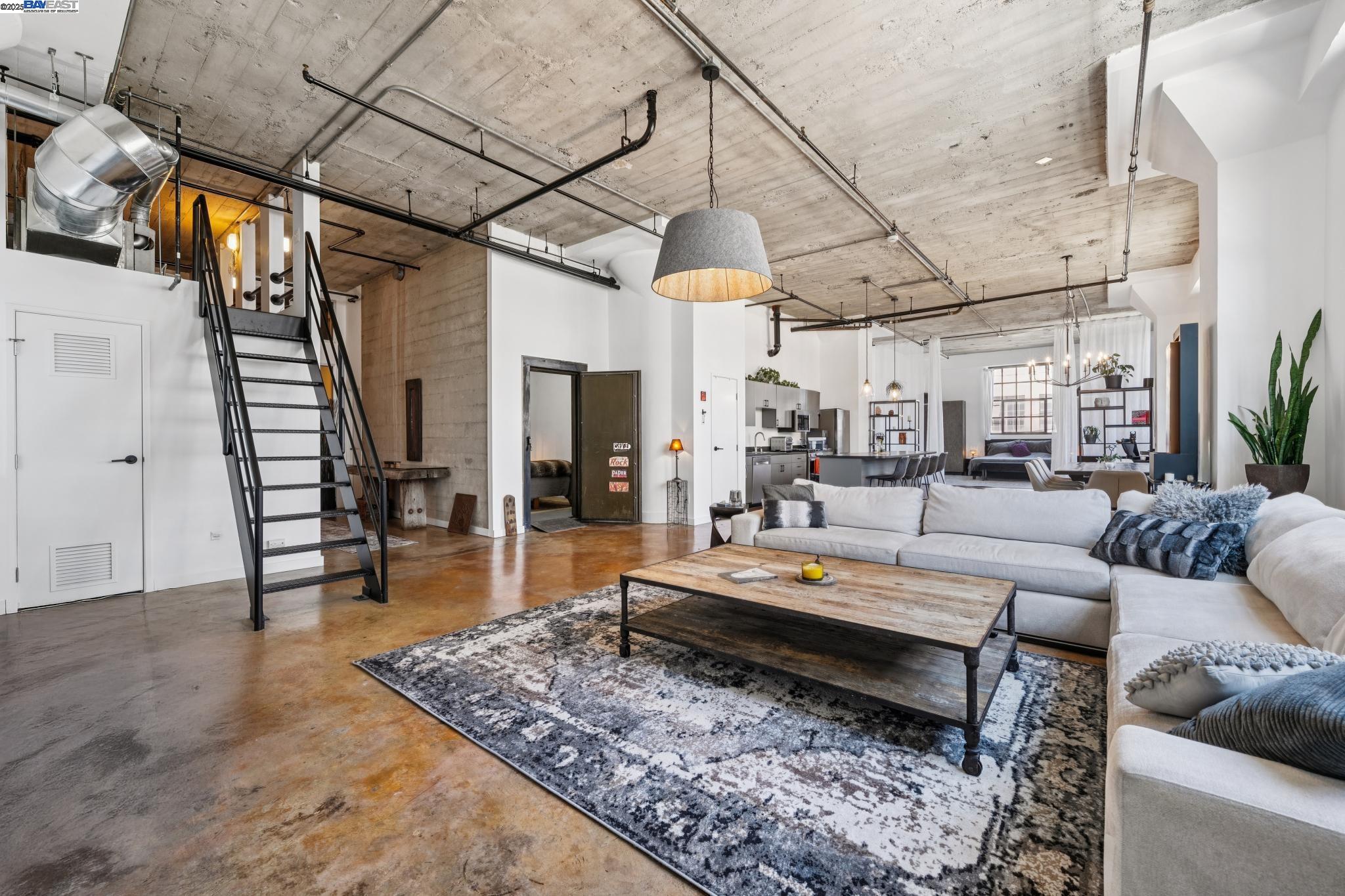 Detail Gallery Image 13 of 41 For 247 4th St #202,  Oakland,  CA 94607 - 2 Beds | 1 Baths