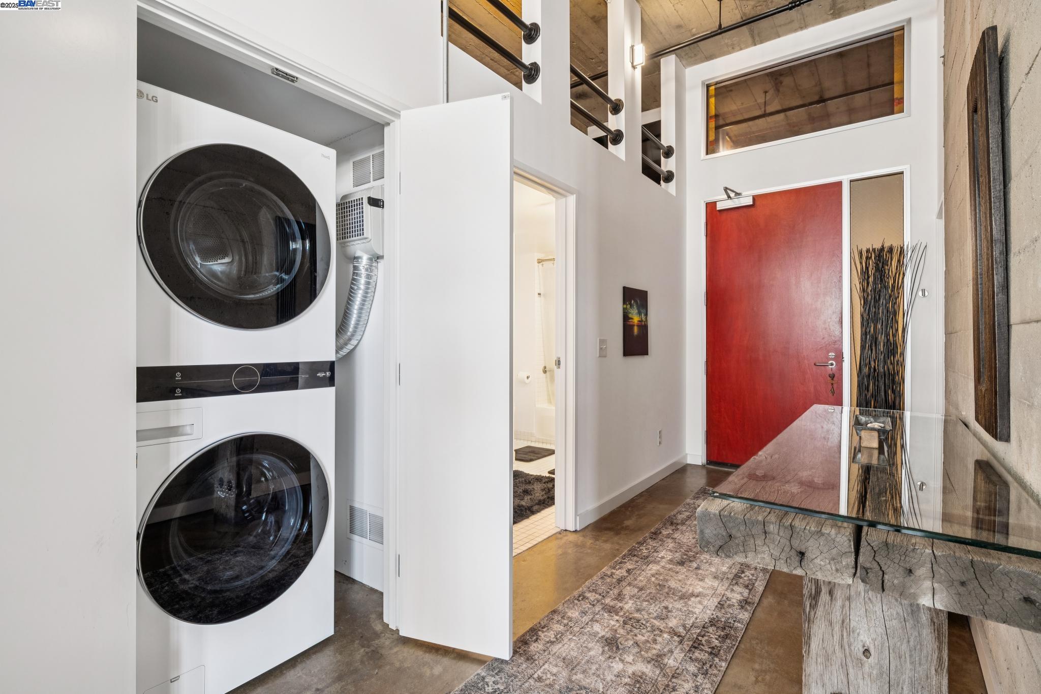 Detail Gallery Image 16 of 41 For 247 4th St #202,  Oakland,  CA 94607 - 2 Beds | 1 Baths